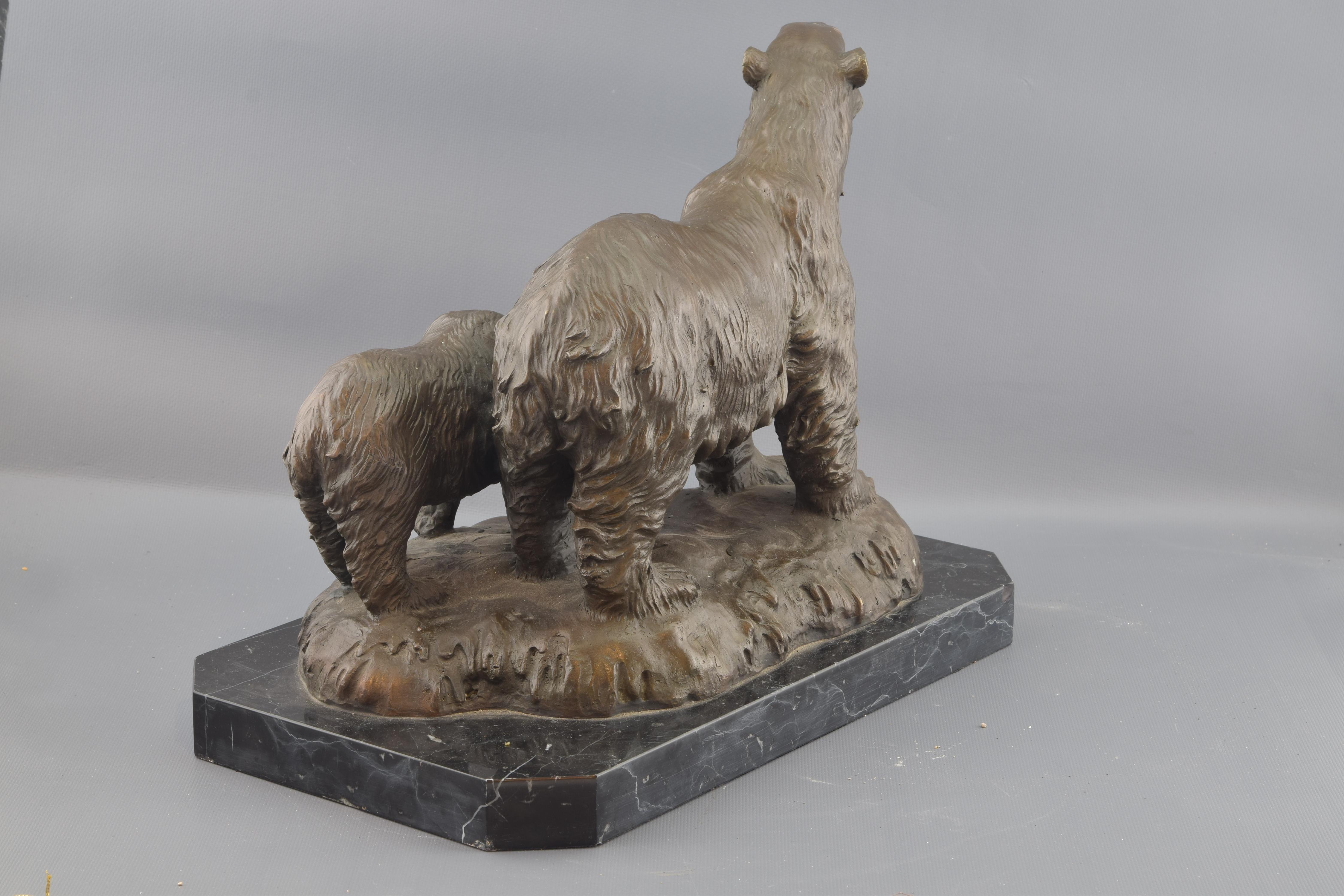 Polar Bear with Cub, Bronze, Marble In Good Condition In Madrid, ES