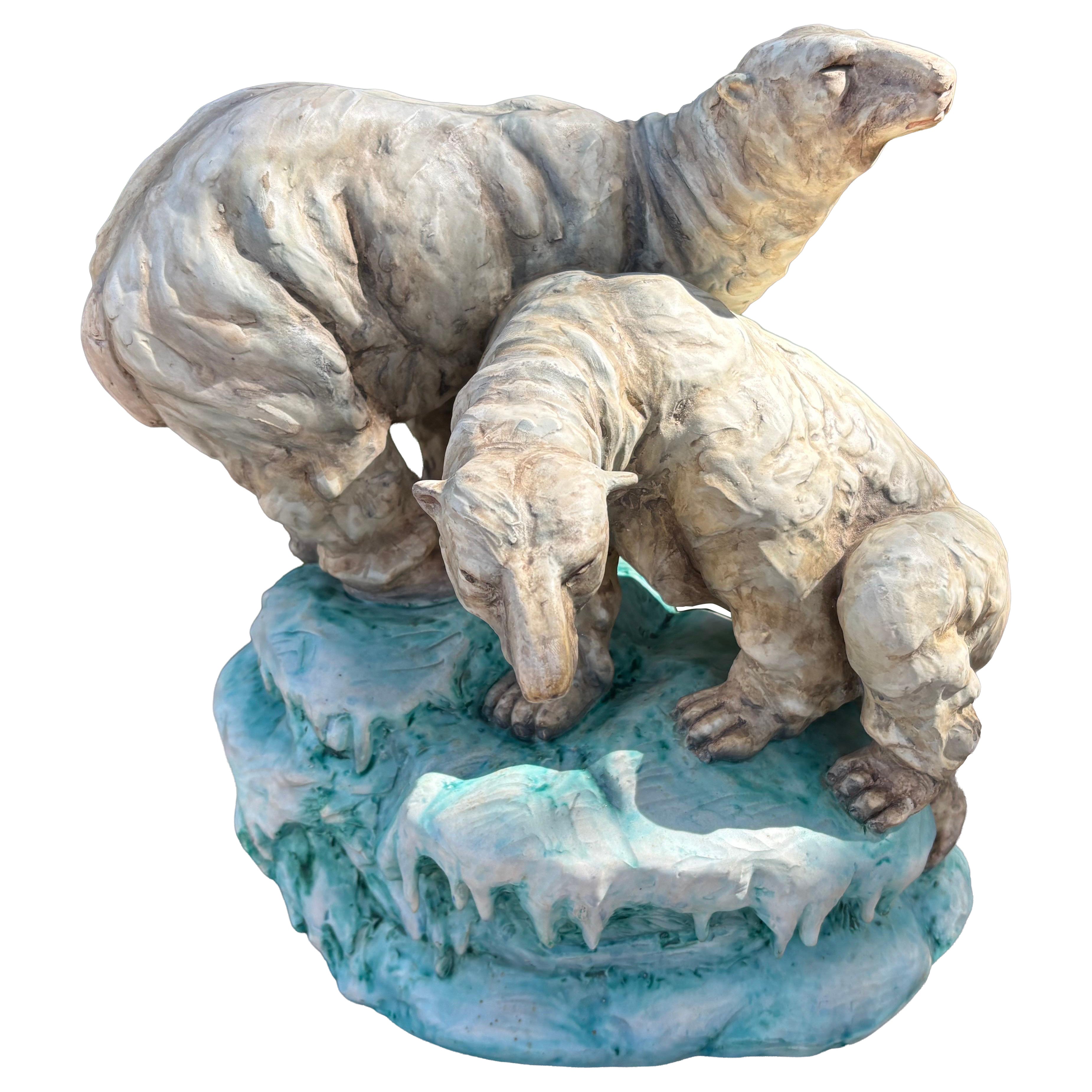 Skulptur eines Eisbären aus glasiertem Porzellan von Continental