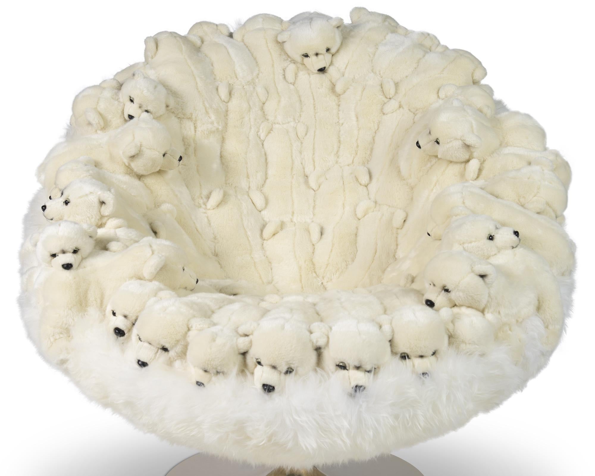 Armchair Polar Plush baby Bears made with small plush seals
on all the back seat. Minutely handmade piece, handcrafted
details with high quality synthetic white fur and white hairs.
Exceptional piece, limited edition of 30 pieces.