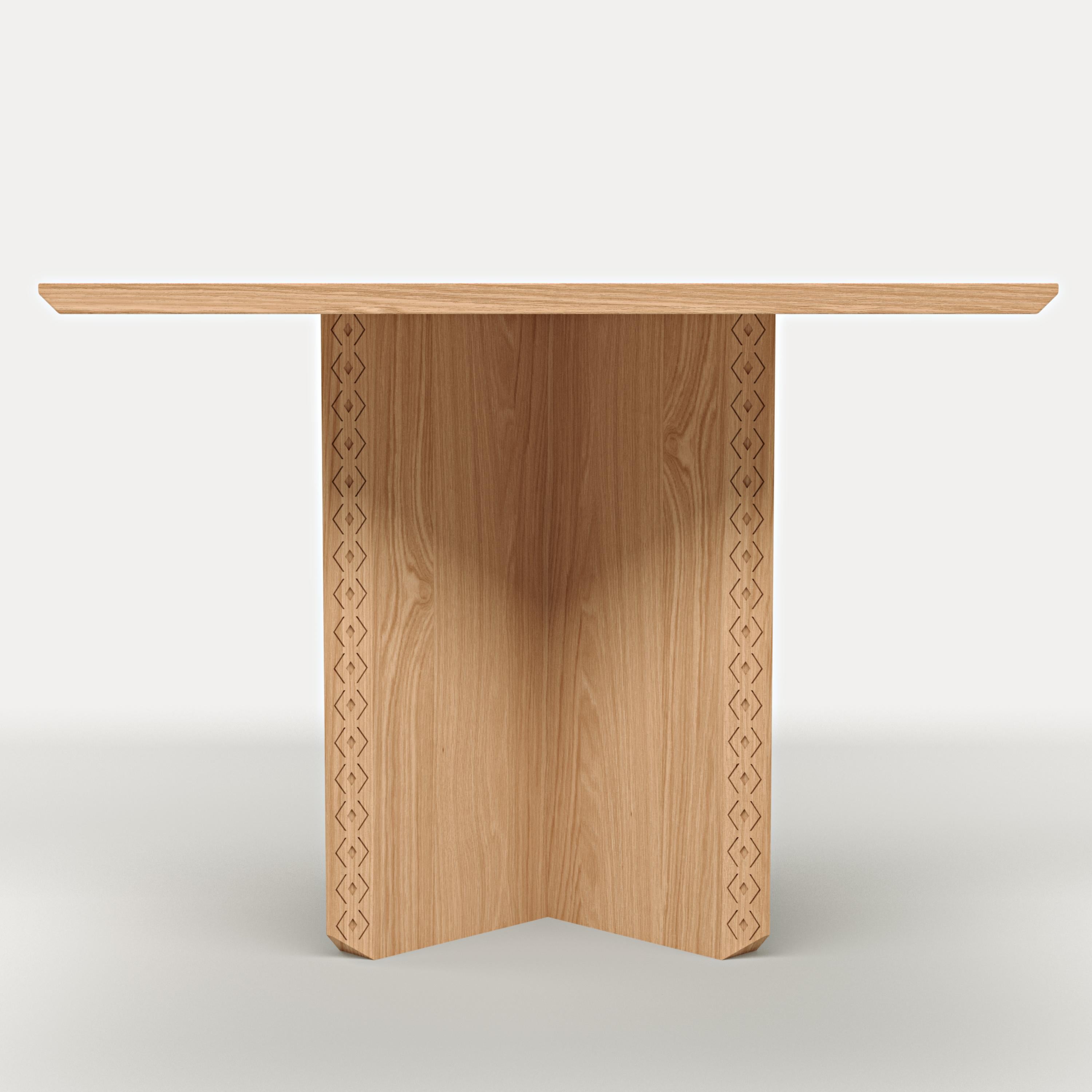 Moderno Tavolo moderno in Wood Oak e vetro colorato, A.I.C., MB Designs in vendita