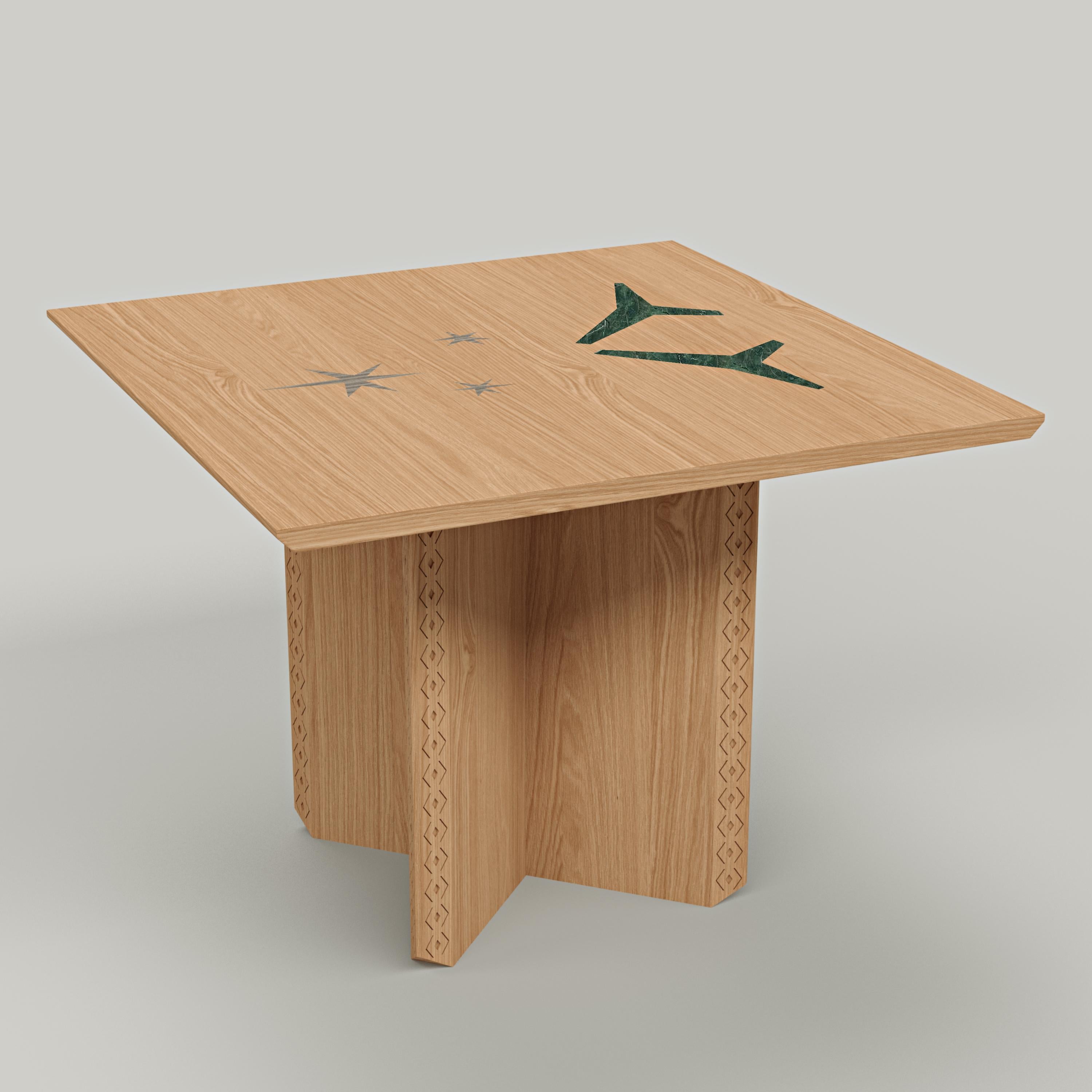 Moderner Esstisch aus Eicheholz und grünem Marmor, Polaris Module B, MB Design Studios (Geschnitzt) im Angebot