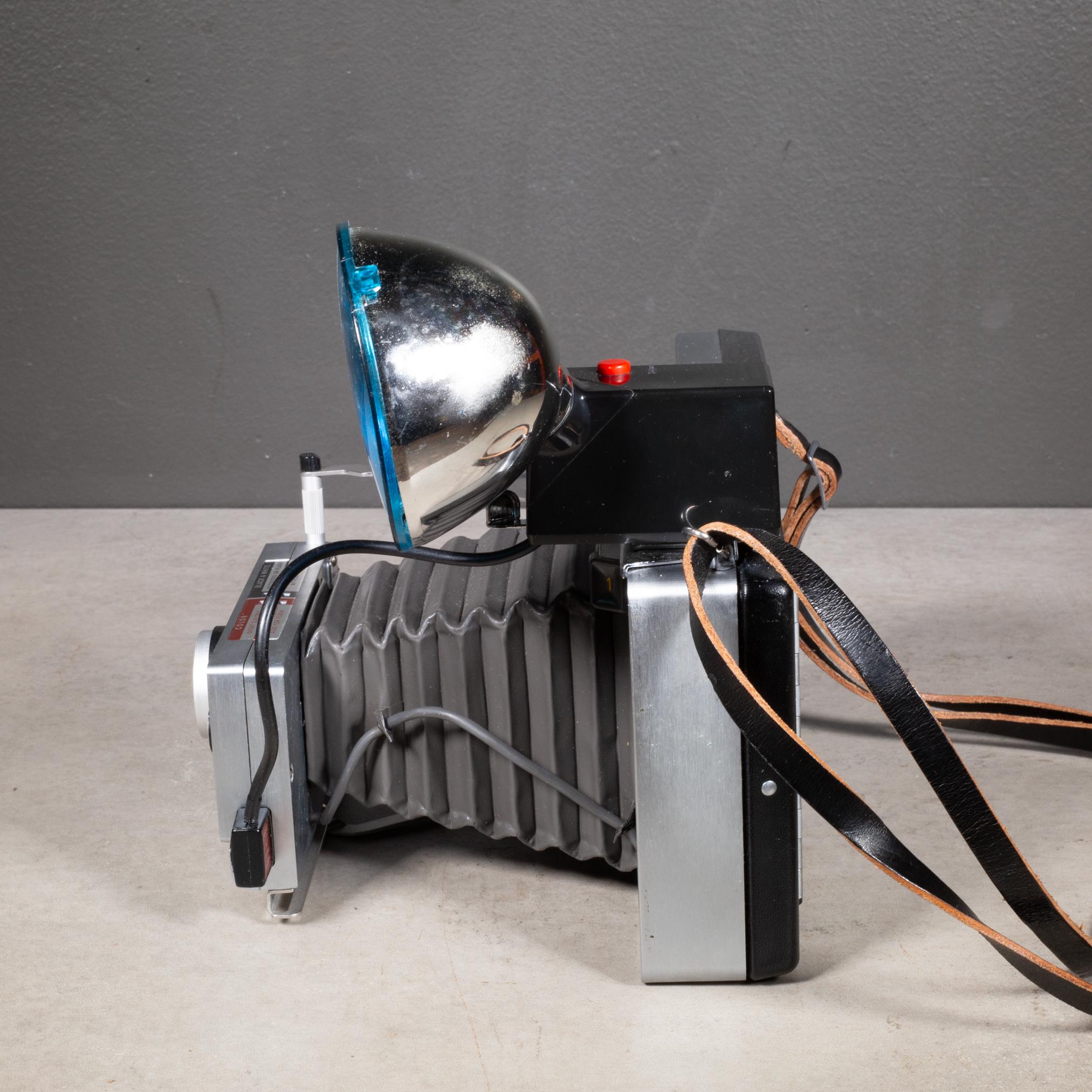 Polaroid 100 Land Camera and Leather Case c.1963-1966 In Good Condition For Sale In San Francisco, CA