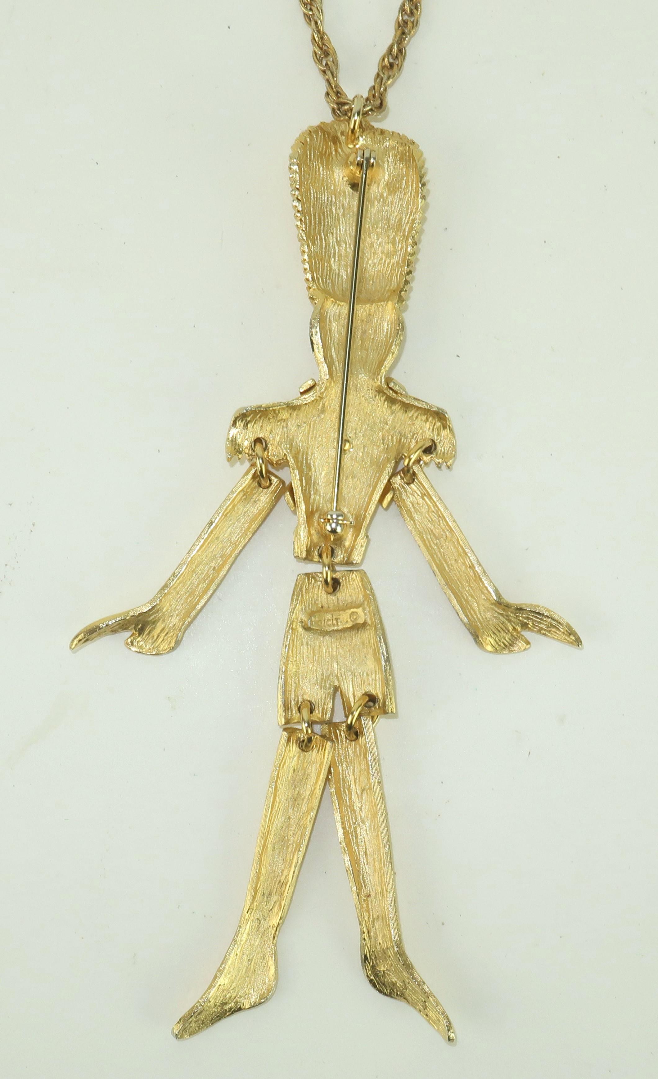 POLCINI Collar Broche Colgante Soldado Articulado Tono Oro, Años 60 1