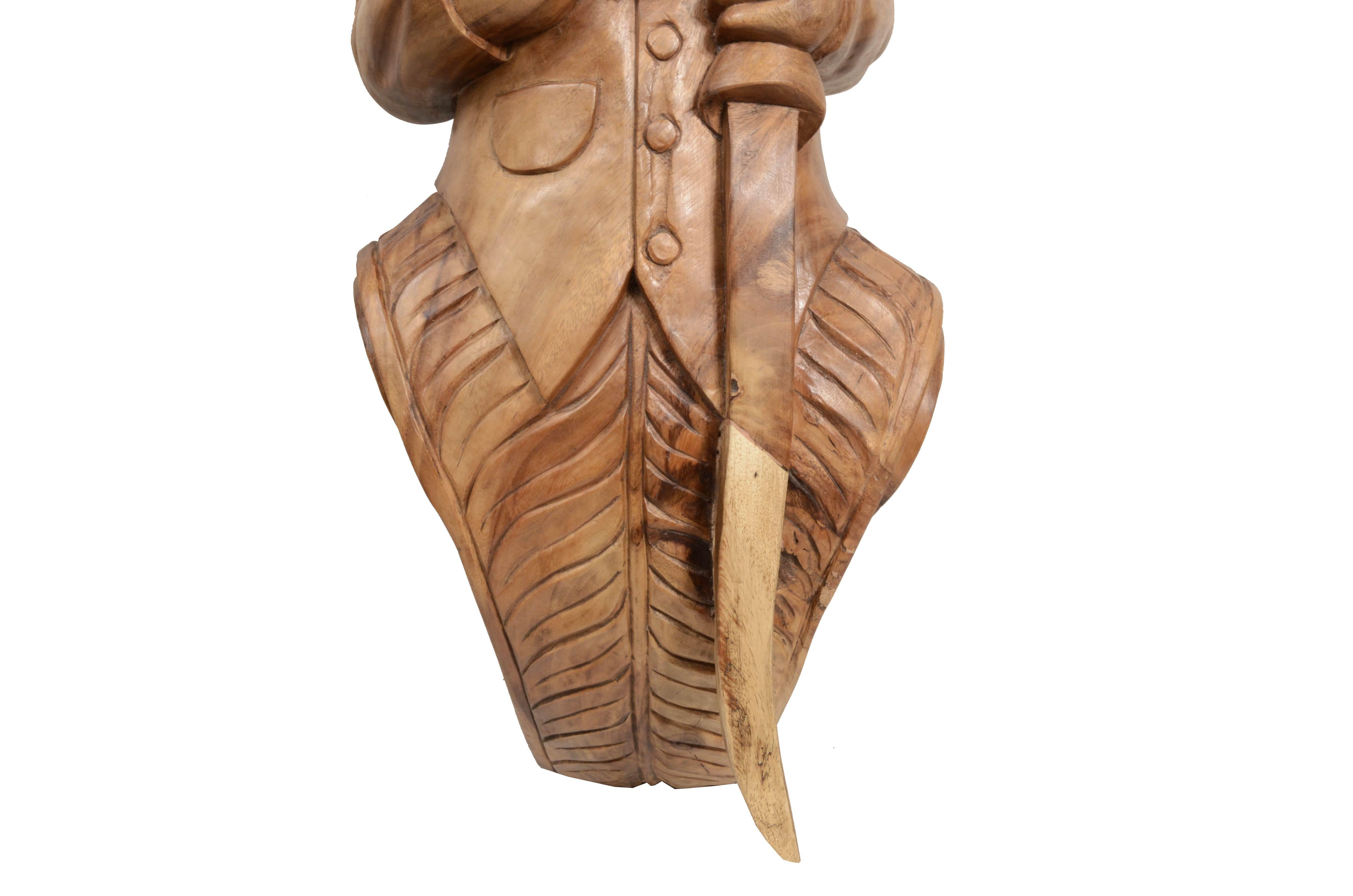 Polena Da Nave in Legno Di Castagno Raffigurante Capitan Uncino Italia XIX Sec. in vendita 7