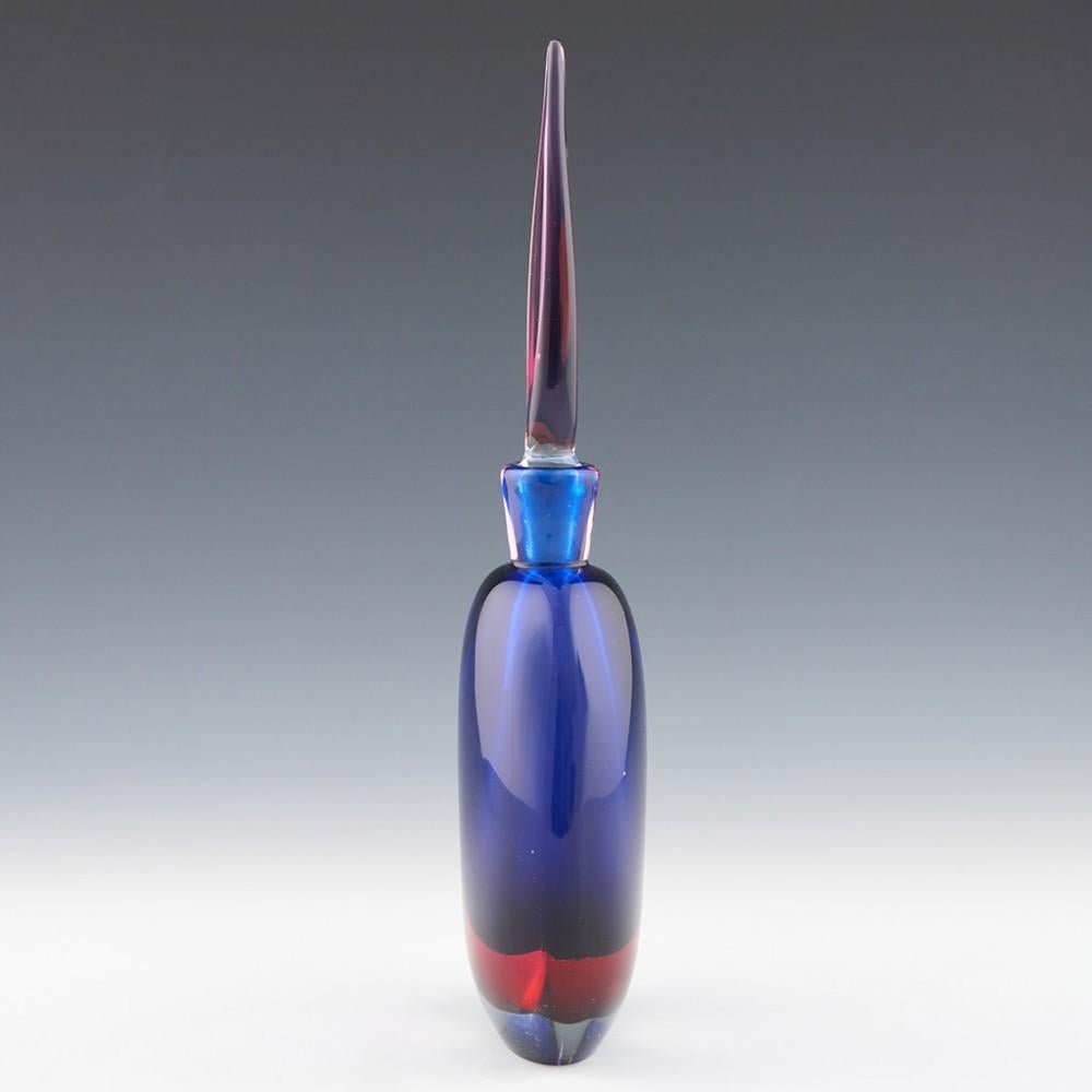 Mid-Century Modern Poli Designed Seguso Blu-Rubino Flask with Leaf Blade Stopper, c1955 For Sale