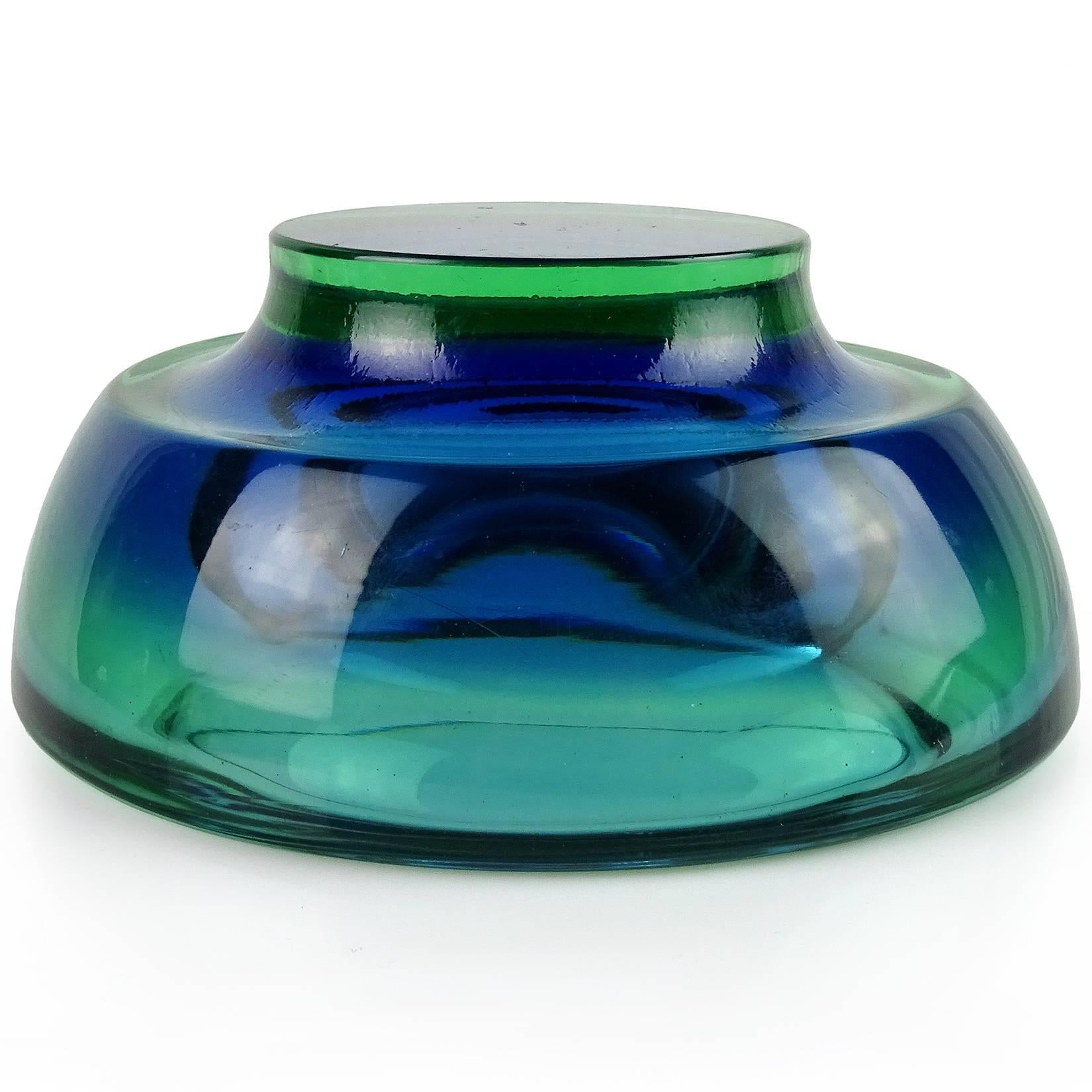 Hand-Crafted Poli Seguso Vetri d'Arte Murano Sommerso Blue Green Italian Art Glass Bowl