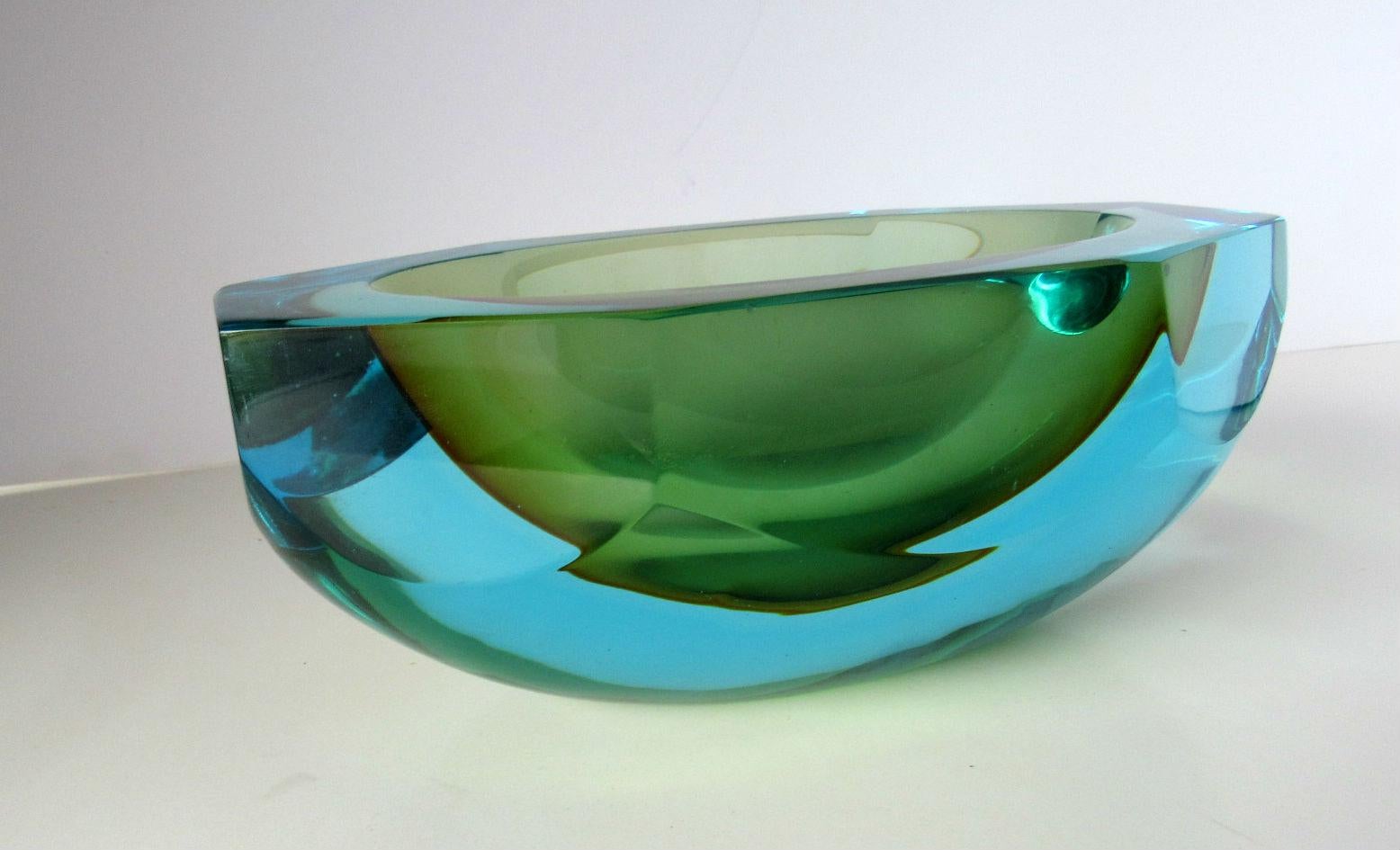 Poli Seguso Vetri d'Arte Murano Sommerso Blue Green Italian Art Glass Bowl 1