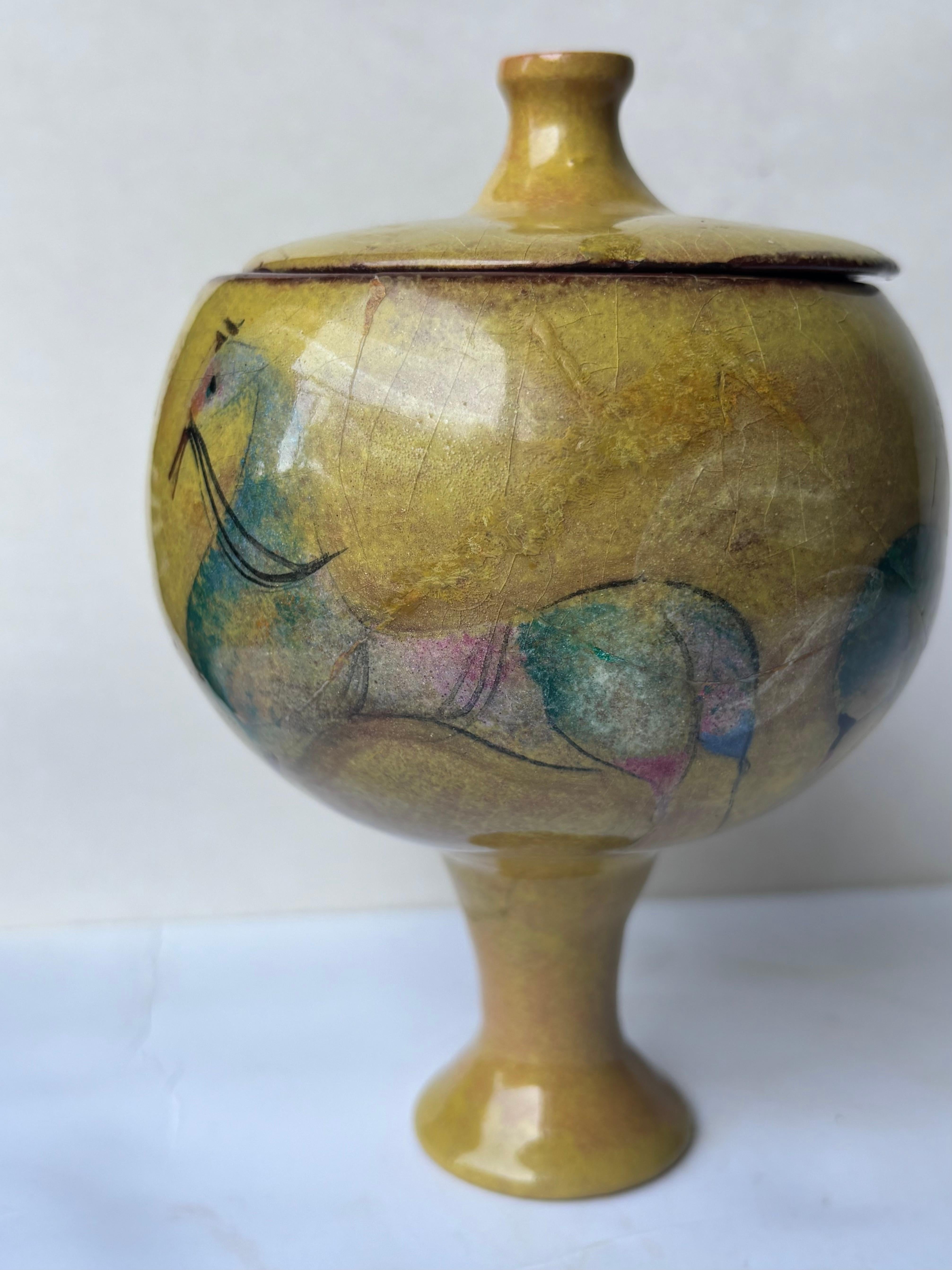 Fatto a mano Polia Pillin rare footed bowl with lid ceramic/ pottery , signed . in vendita