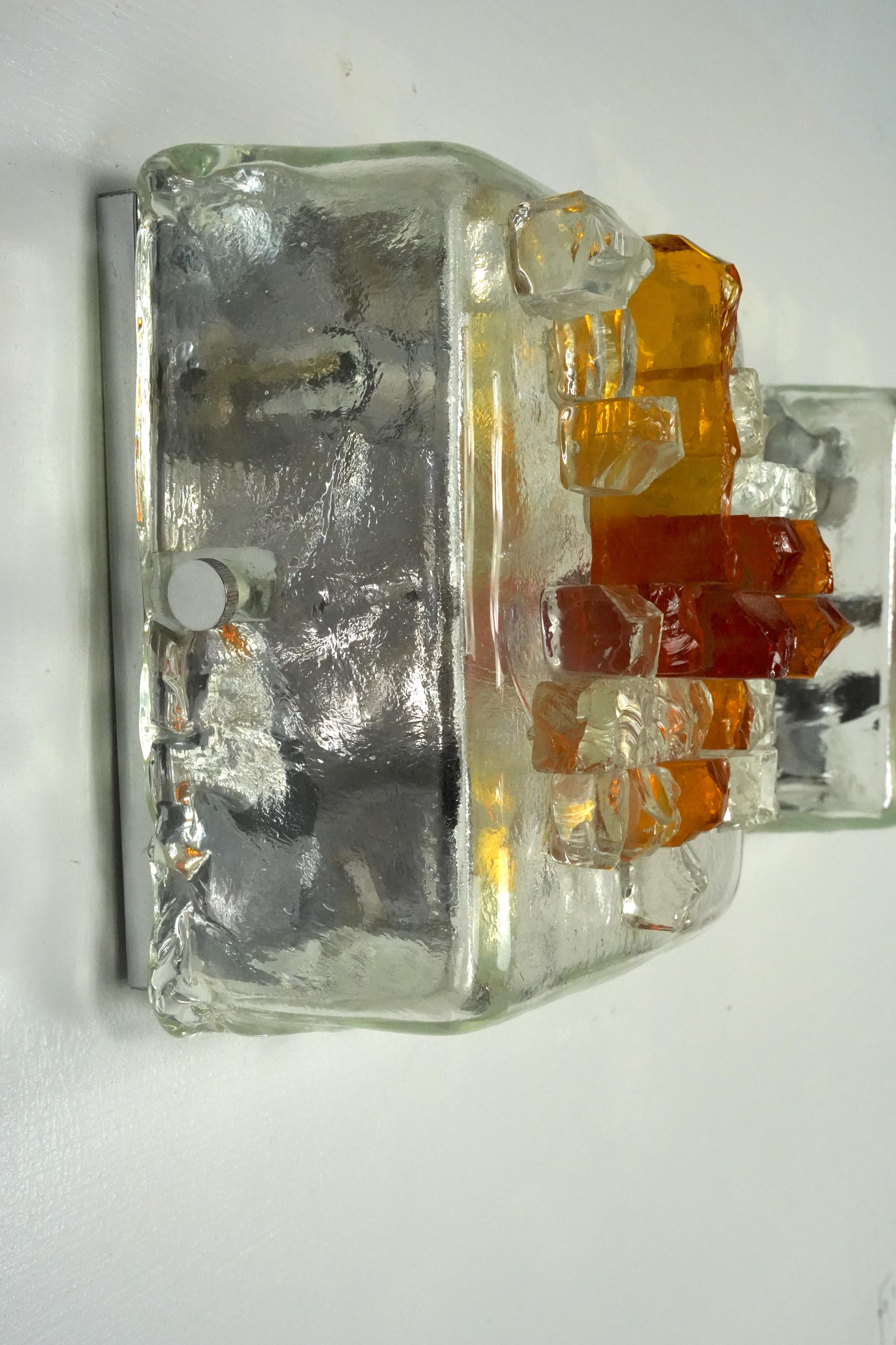 Poliarte, rare pair of wall lamps in cut murano glass. Italy 1970s For Sale 6