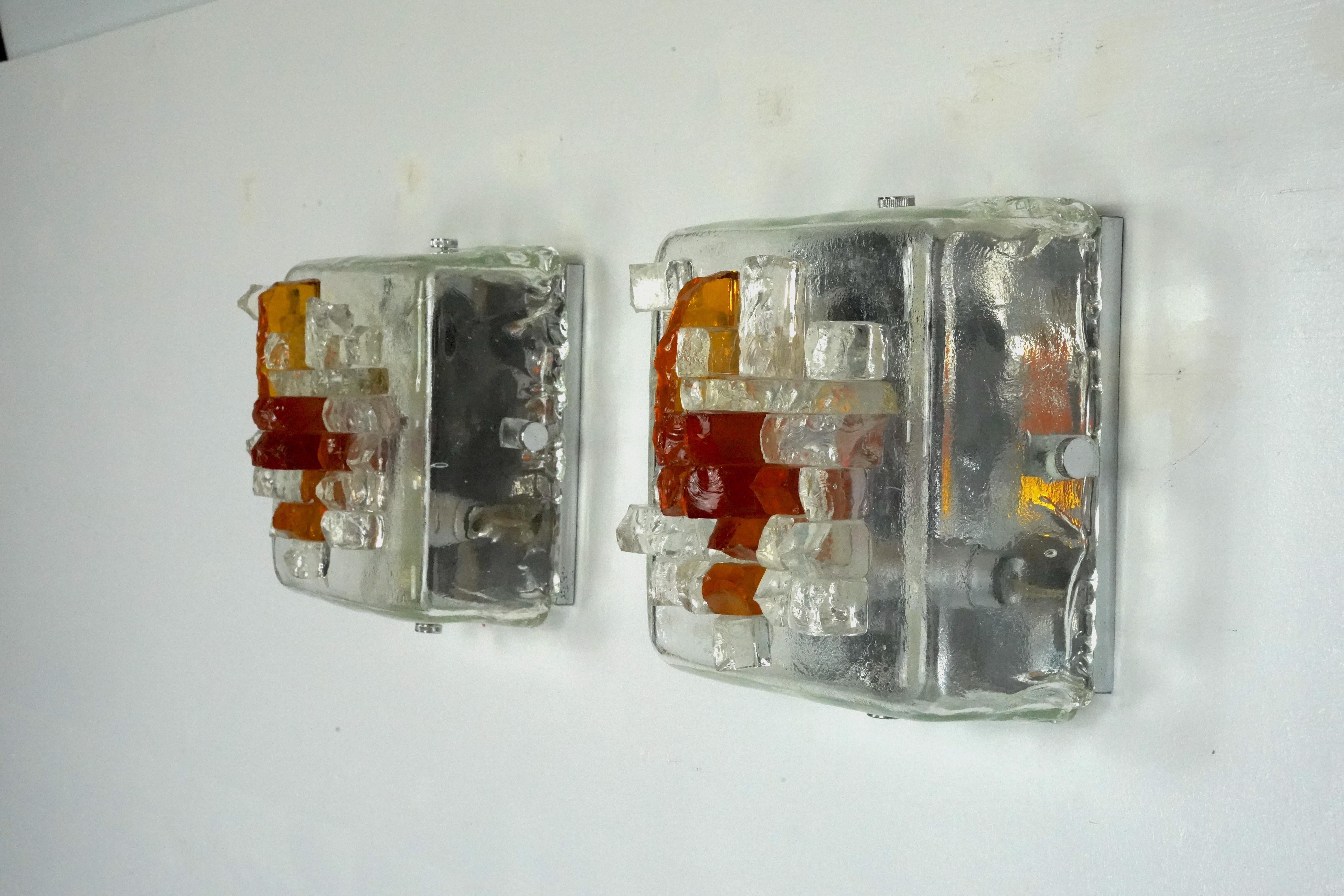 20th Century Poliarte, rare pair of wall lamps in cut murano glass. Italy 1970s For Sale