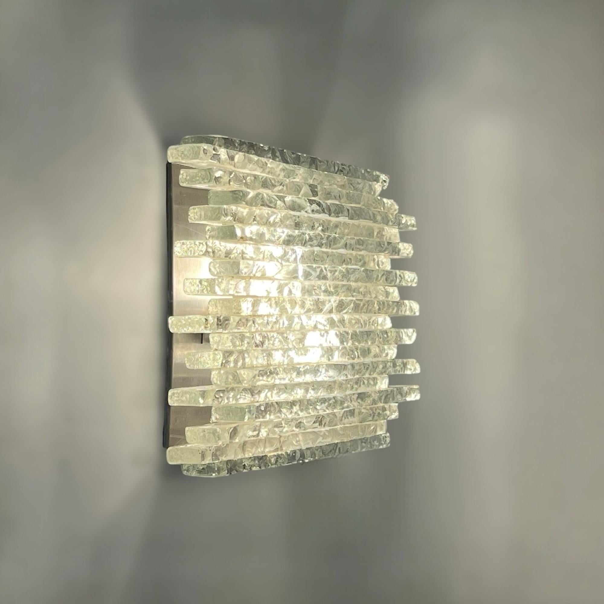 Italian Poliarte 'Vesta' Iconique lampe en verre fabriquée à la main - Style Brutalist 1970 en vente