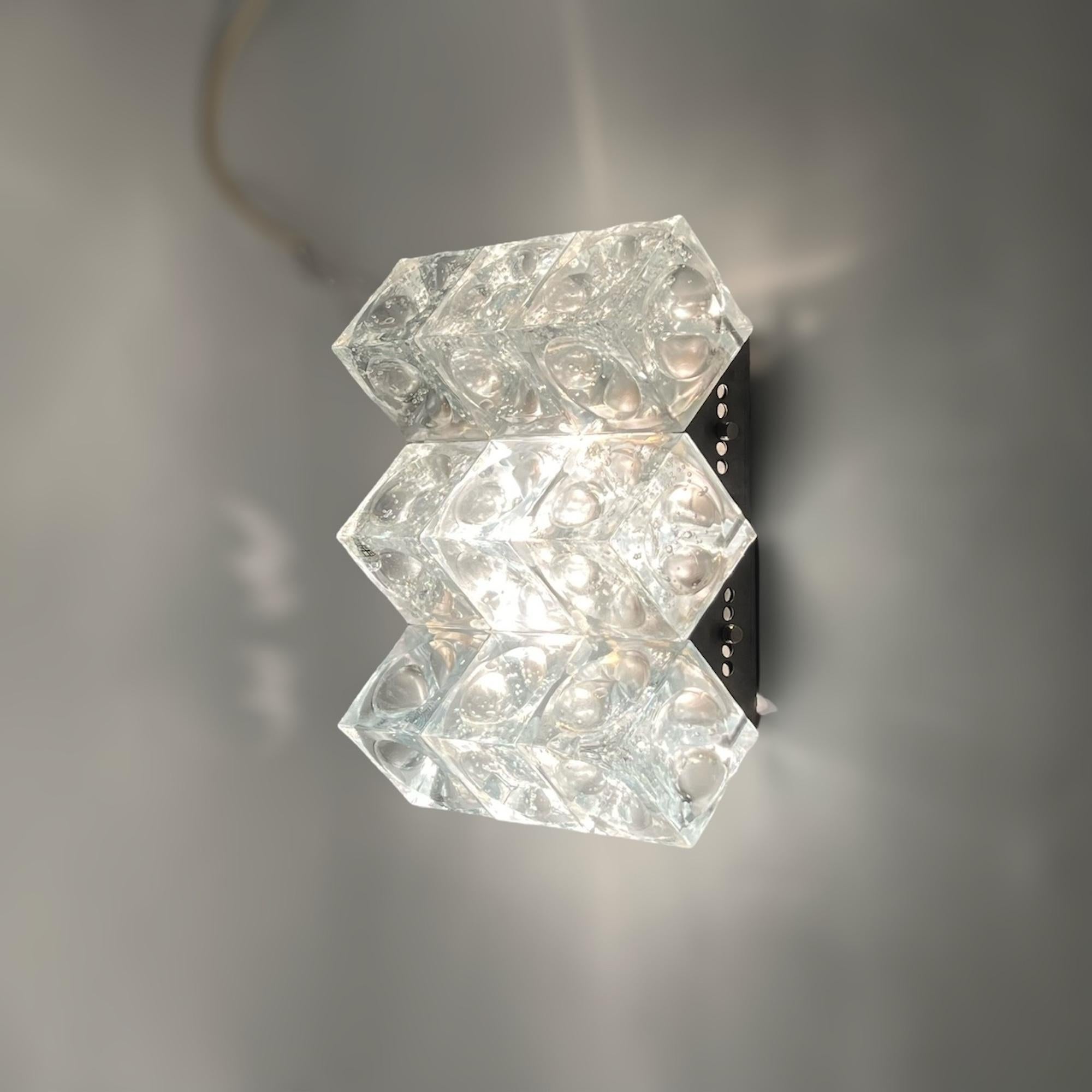 Poliarte Vintage Handmade Glass Sconce 'Cetusa', 1970s In Good Condition For Sale In San Benedetto Del Tronto, IT