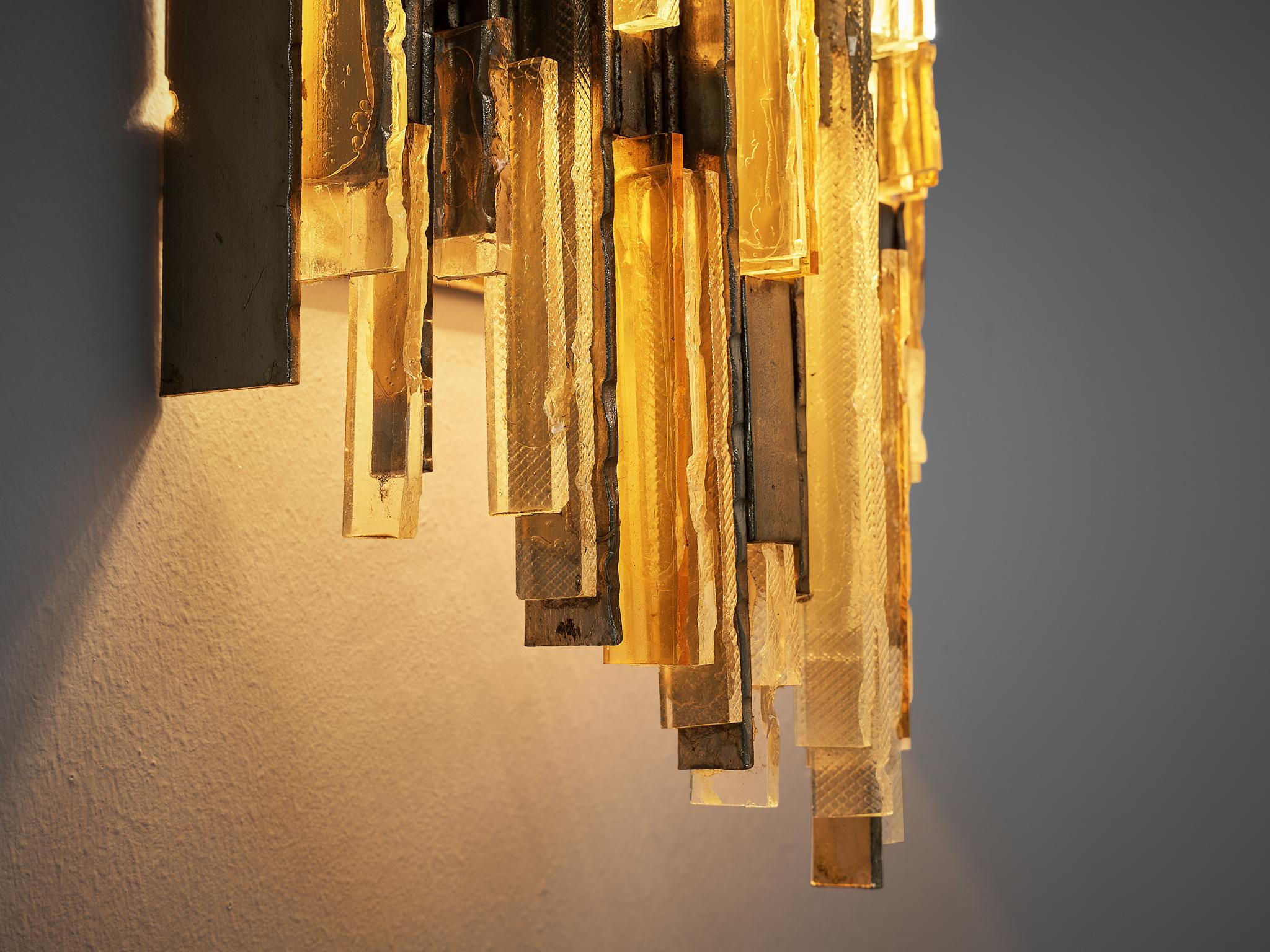 Mid-20th Century Poliarte Wall Light in Brass and Frosted Glass