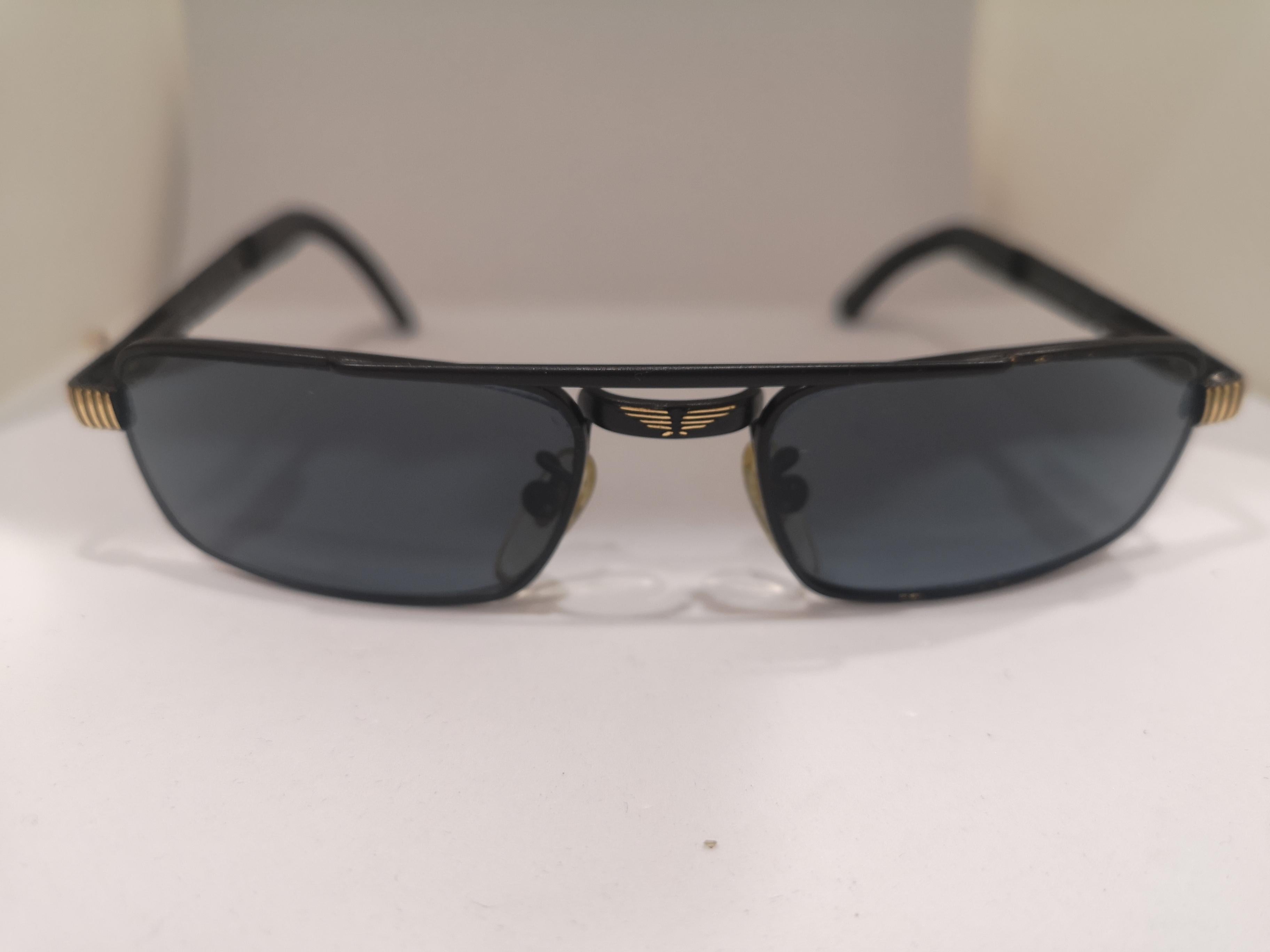 Police black lens gold sunglasses In Excellent Condition In Capri, IT