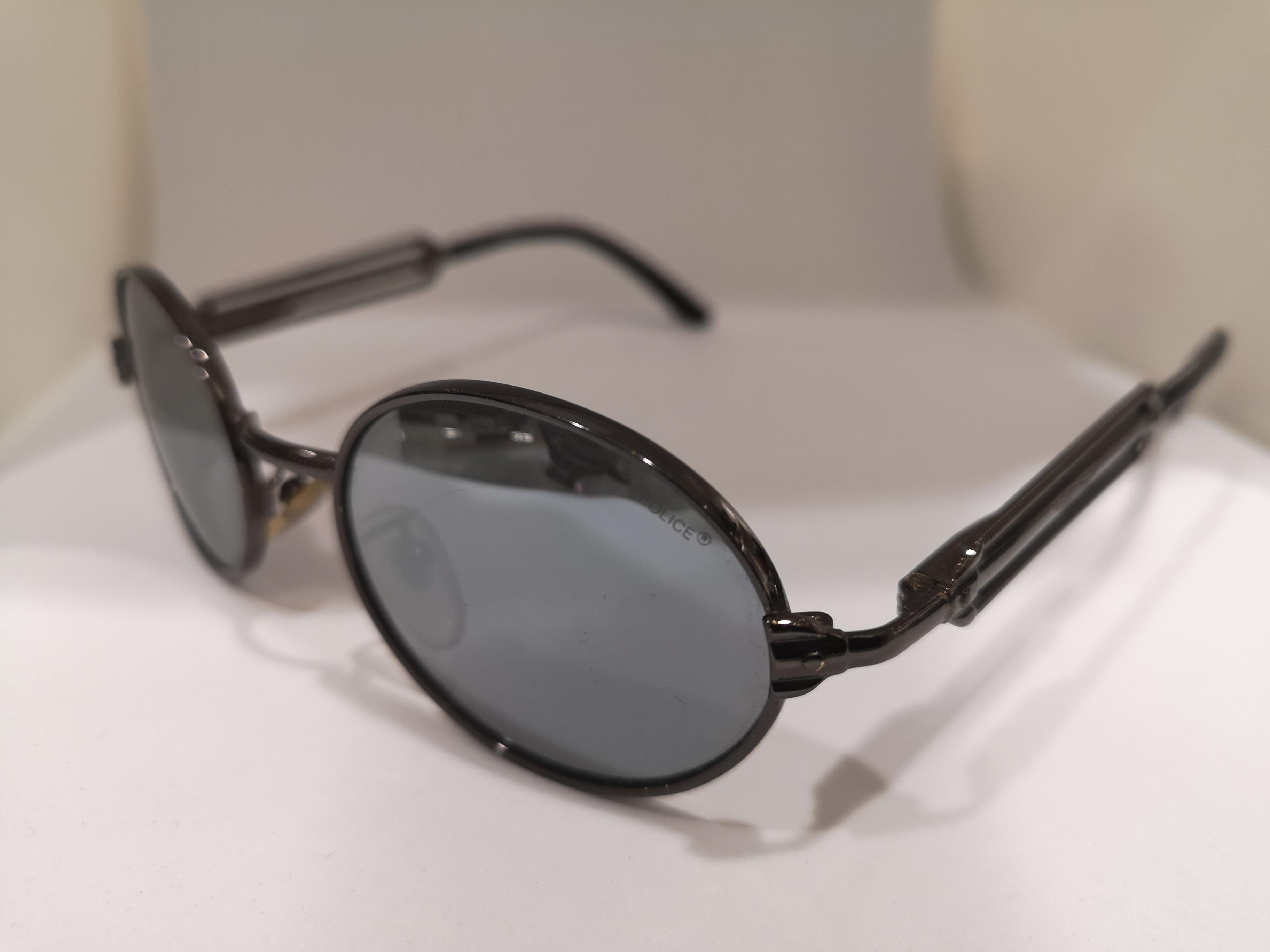 Polizei: schwarze Sonnenbrille für Damen oder Herren im Angebot