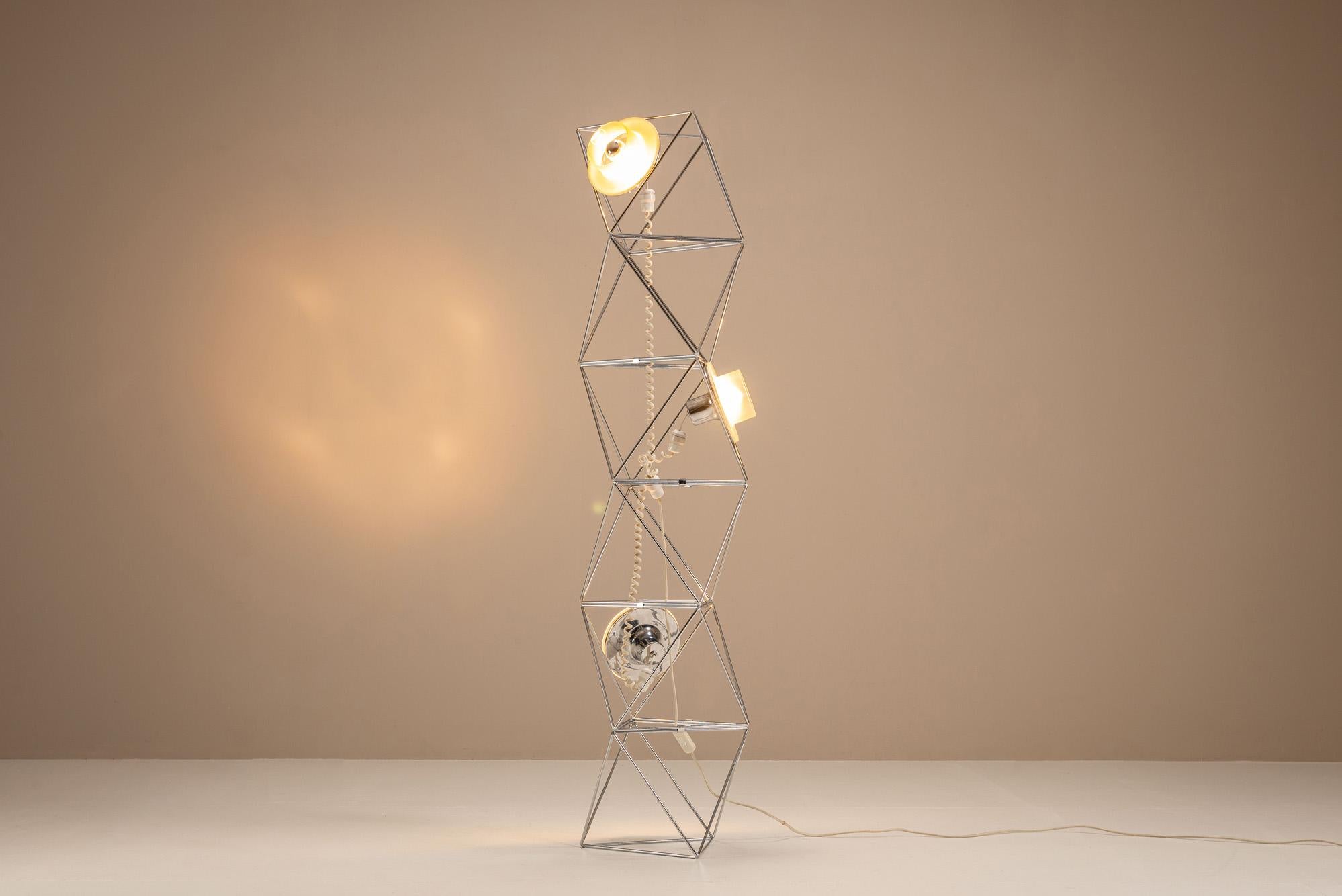 Lampada scultorea 'Poliedra' di Felice Ragazzo per Harvey Guzzini, Italia in vendita 2