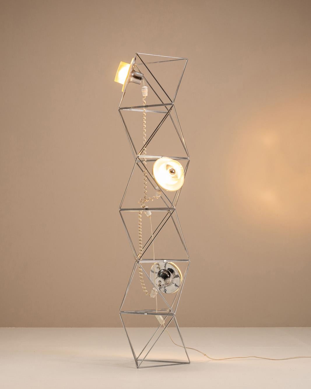 Mid-Century moderno Lampada scultorea 'Poliedra' di Felice Ragazzo per Harvey Guzzini, Italia in vendita