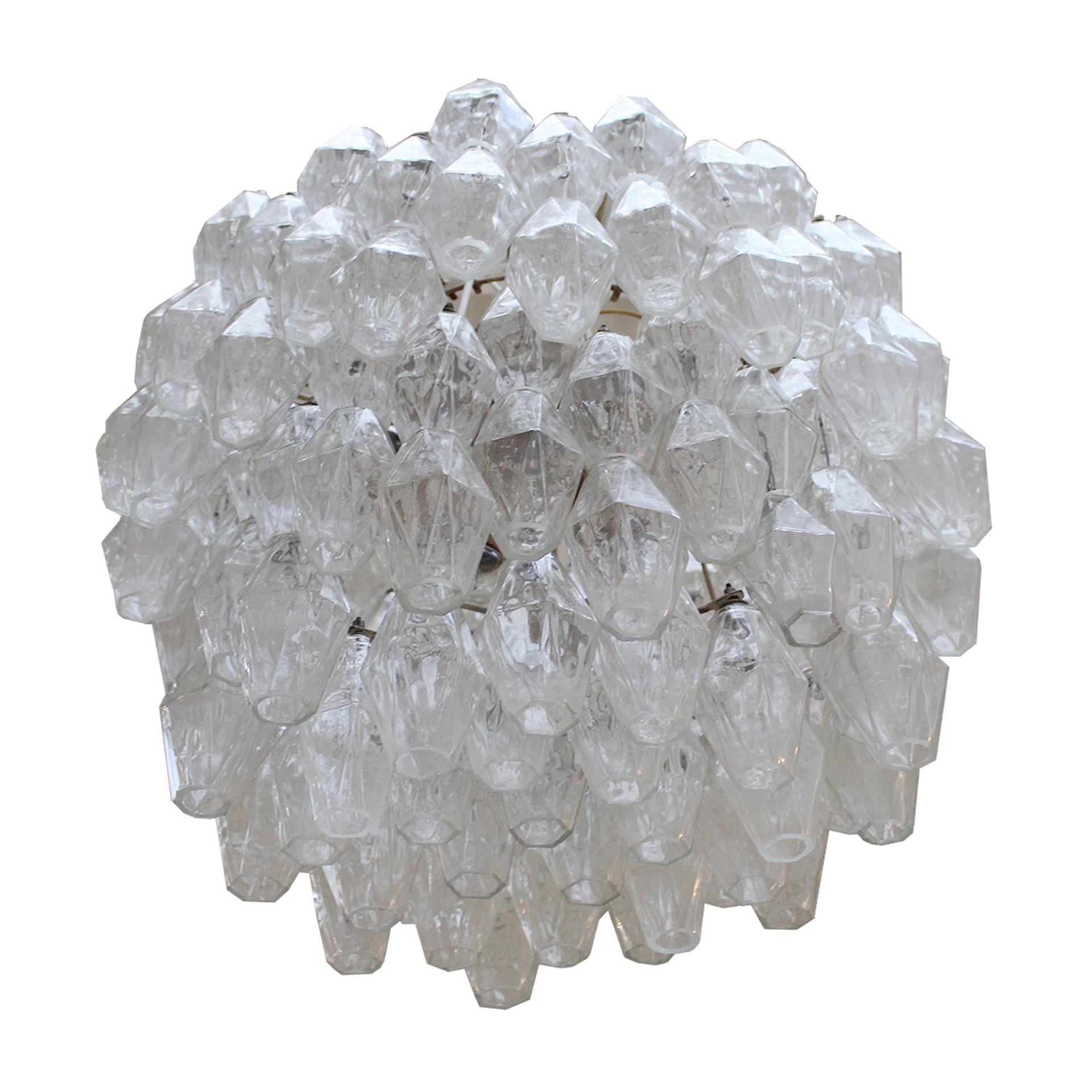 Suspension lamp model “Poliedri” designed by Carlo Scarpa, edited by Venini. Composed by Murano crystal pieces over a structure made in white lacquer metal. Italy 1950.

Excellent vintage condition, minor wear consistent with age and use.

Our