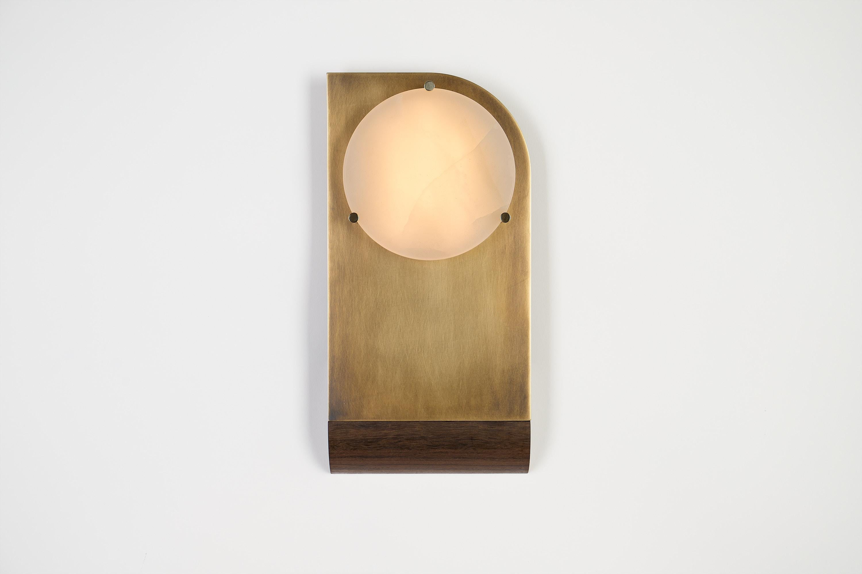 Modern Polifemo Twins Sculptural Wall Lights in Aged Brass Onyx, Mongoy Wood, LED light For Sale