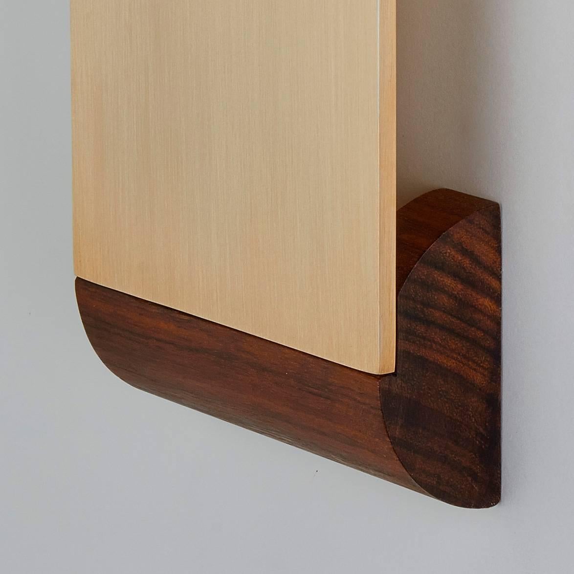 Apliques Escultóricos Gemelos Polifemo - Pareja de Apliques  Latón Cepillado Ónix Madera en venta 1