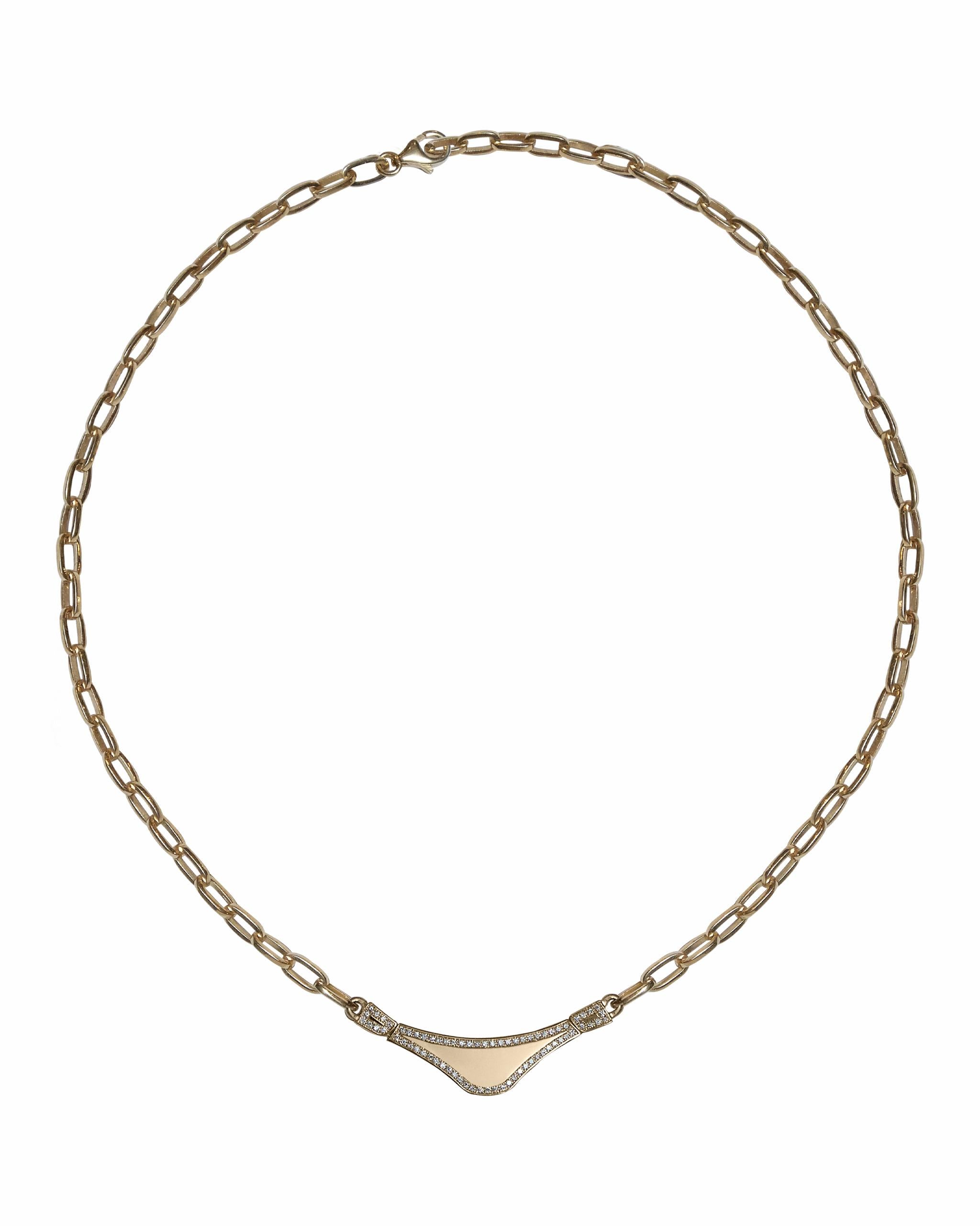 This necklace from POLINA ELLIS' MINOTAVROS collection is handcrafted in 18K raw white gold with 0,37ct white brilliant cut diamonds on a handcrafted 18kt raw white gold chain.
Motif length: 1,50cm Motif width: 1,40cm
Total length: 40cm