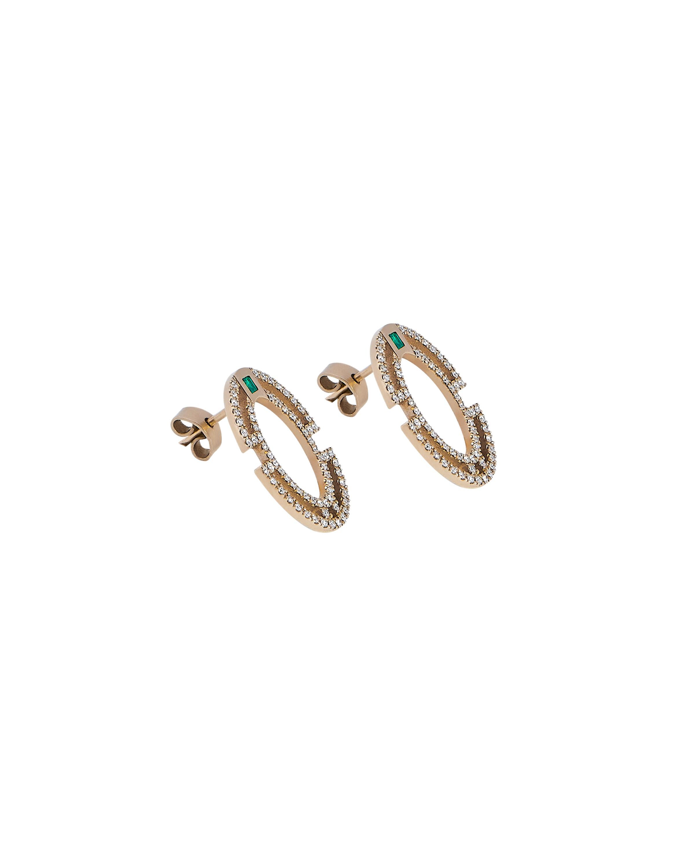 These earrings from POLINA ELLIS' BYZANTIUM collection are handcrafted in 18K raw white gold with 0,43ct white brilliant cut diamonds & 0,09ct emeralds.
Length: 1,90cm
Width: 1,80cm
