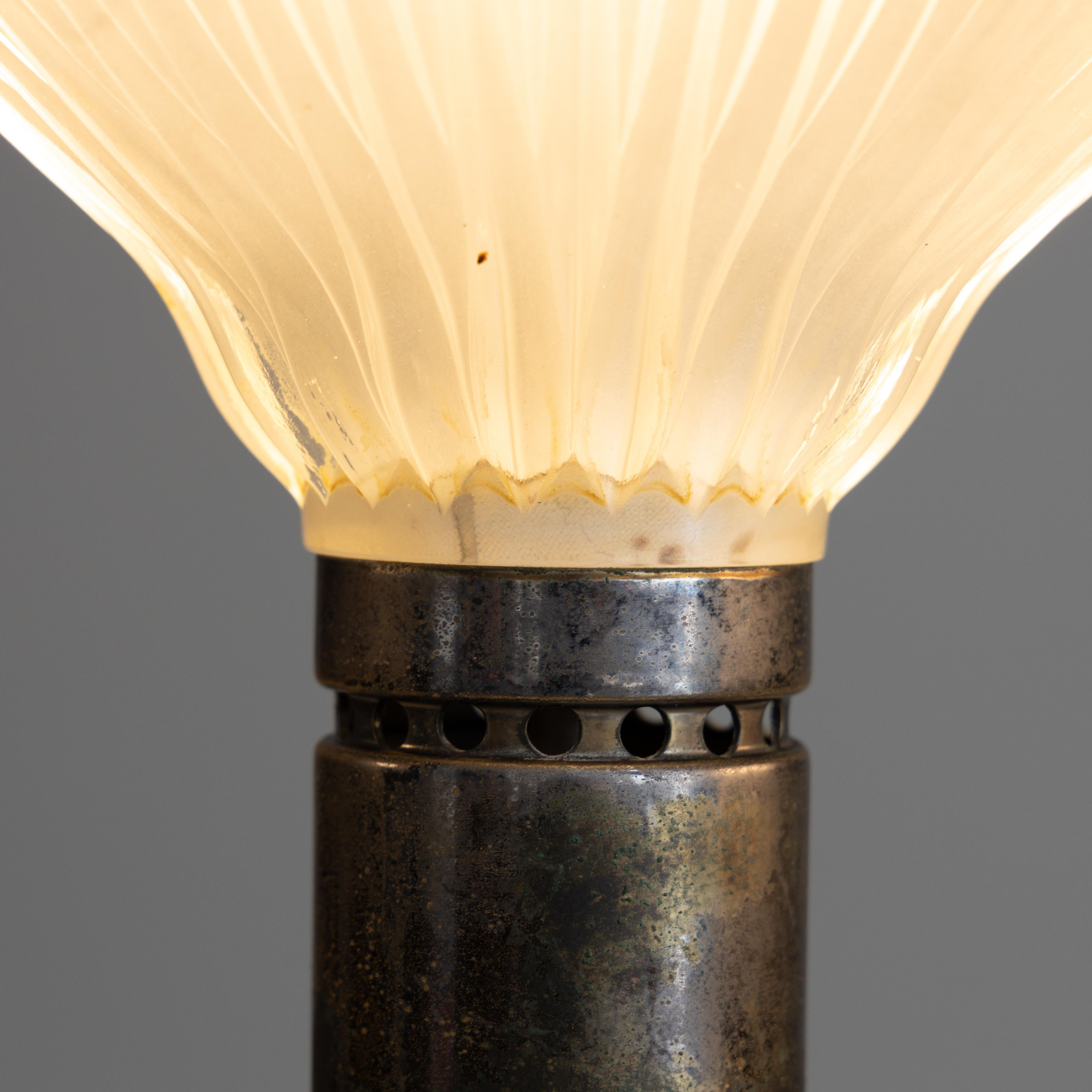 Polinnia table Lamp in metal ang glass by Studio BBPR, mid-century en vente 4
