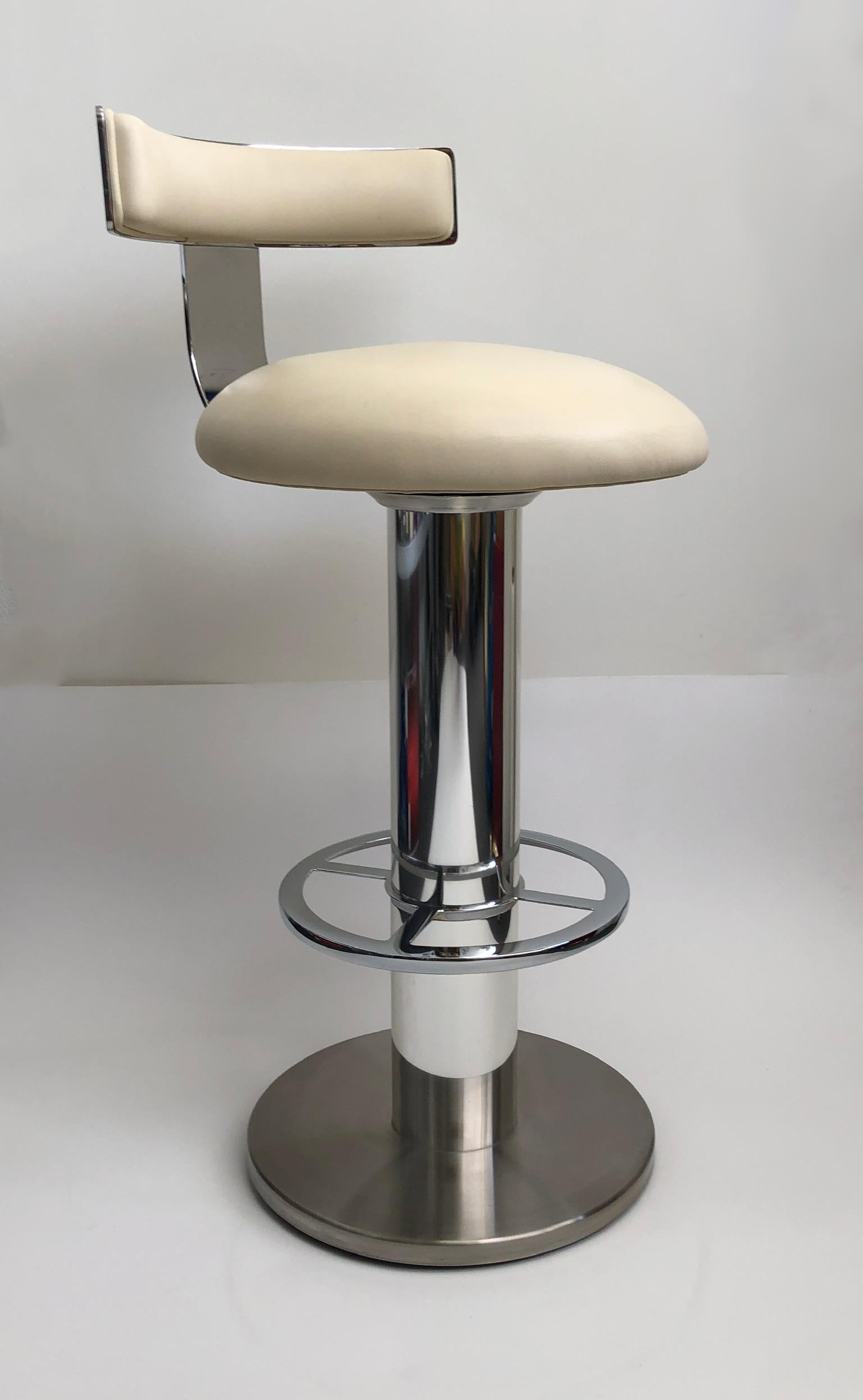 Polish Aluminum and Leather Swivel Barstool by Design For Leisure For Sale 1