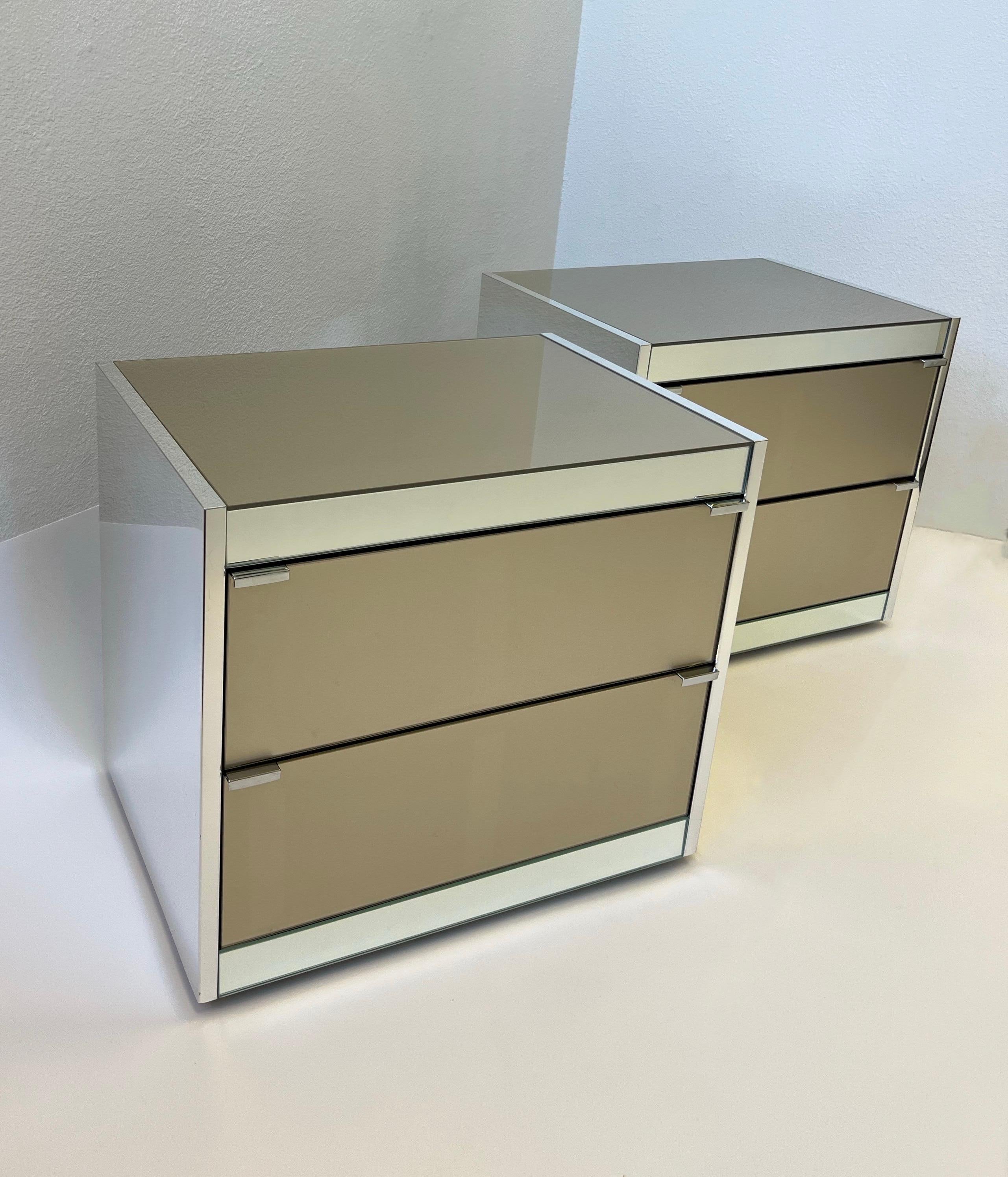 American Polish Aluminum and Mirror Pair of Nightstands by Ello