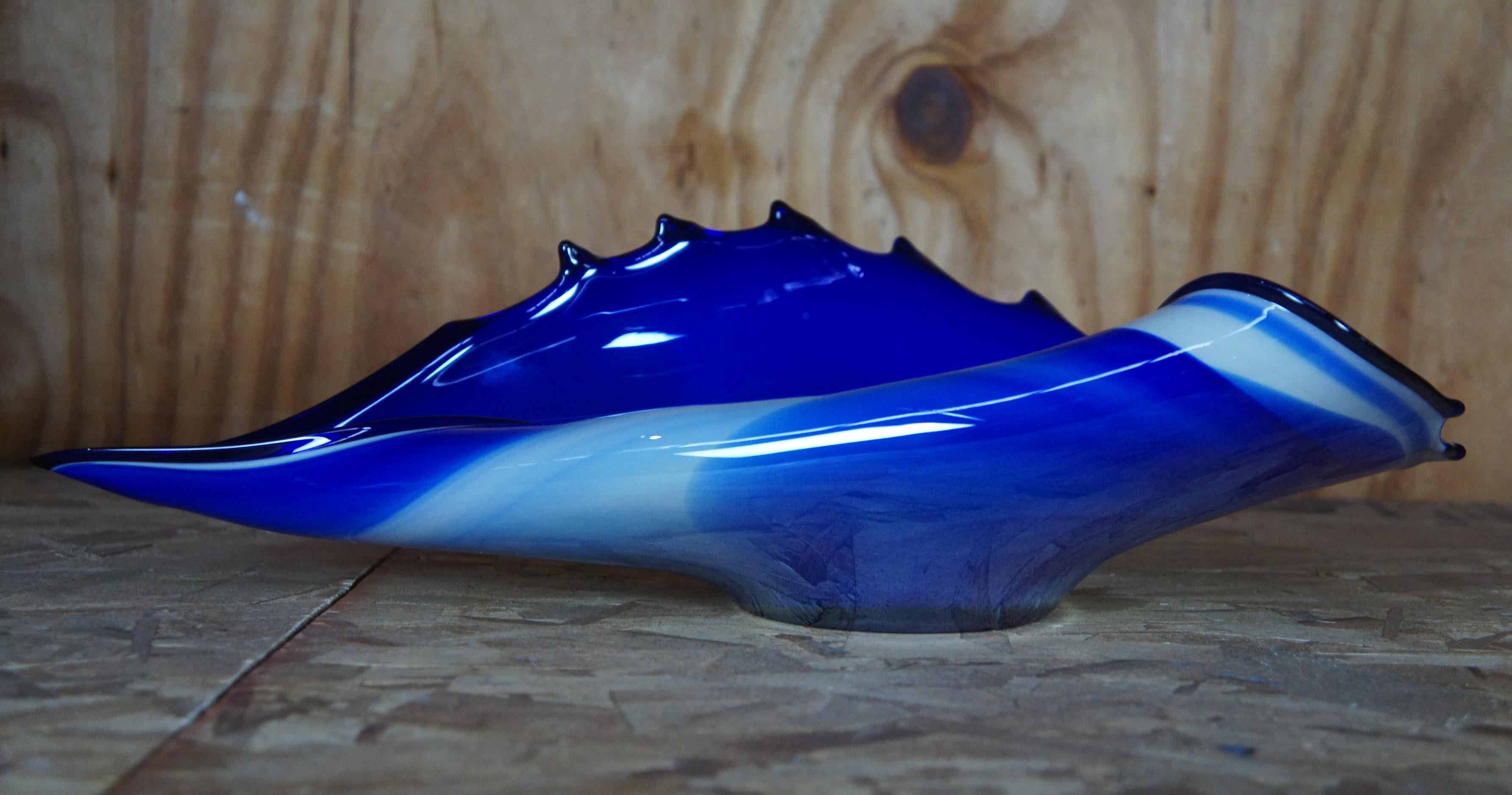 Polish Hand Blown Modern Free Form Blue Art Glass Centerpiece Shell Bowl Poland In Good Condition For Sale In Dayton, OH