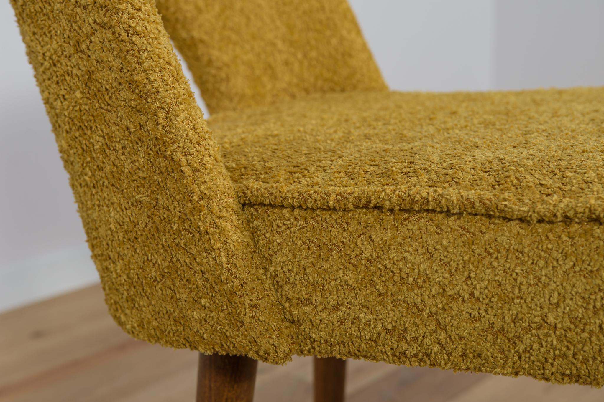 Polish Shell Chairs from Bydgoszcz Furniture Factory, 1960s, Set of 6 For Sale 8