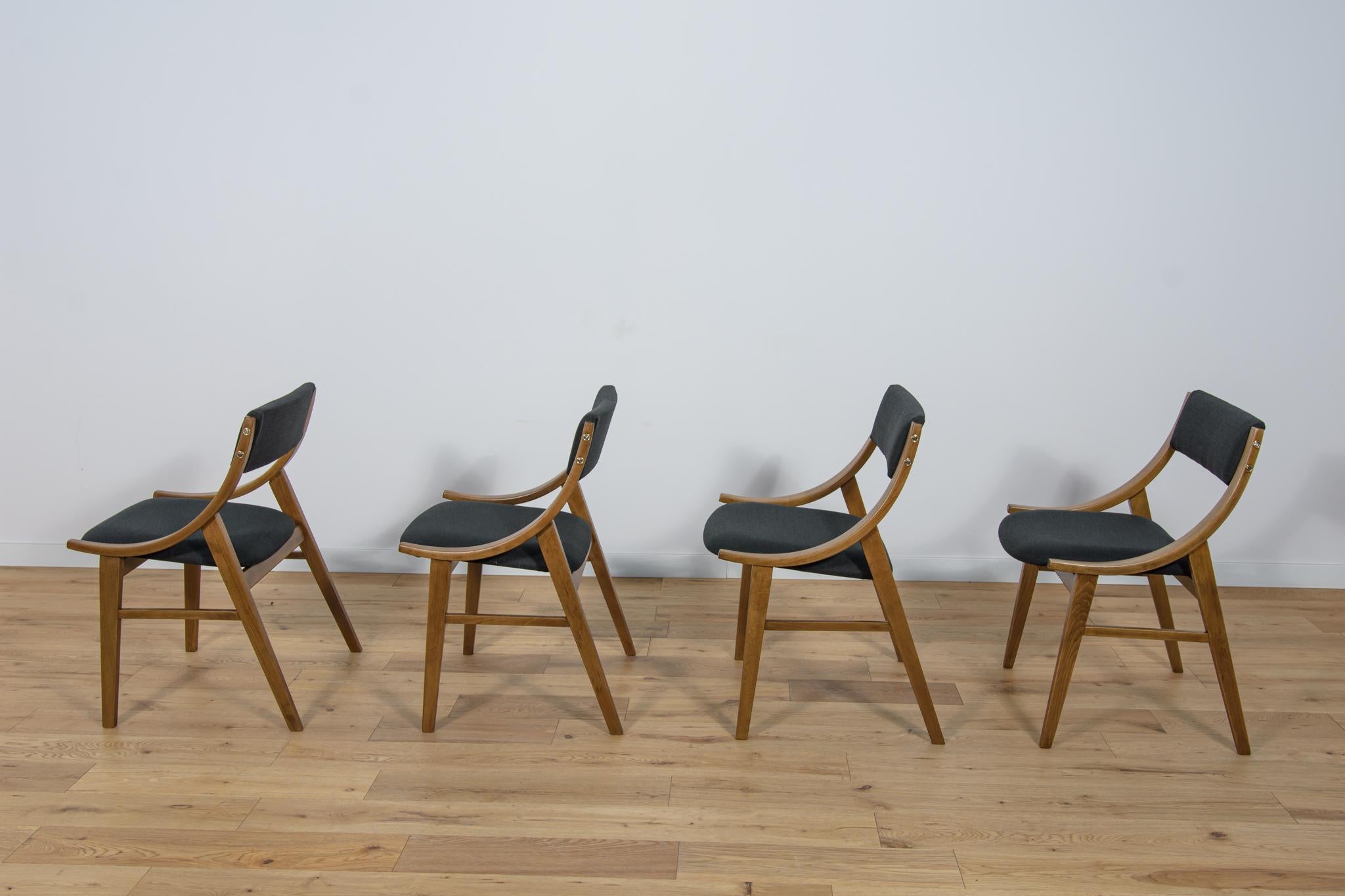 Polish Ski Jumper Chairs from Zamojska, 1970s, Set of 4 In Excellent Condition For Sale In GNIEZNO, 30