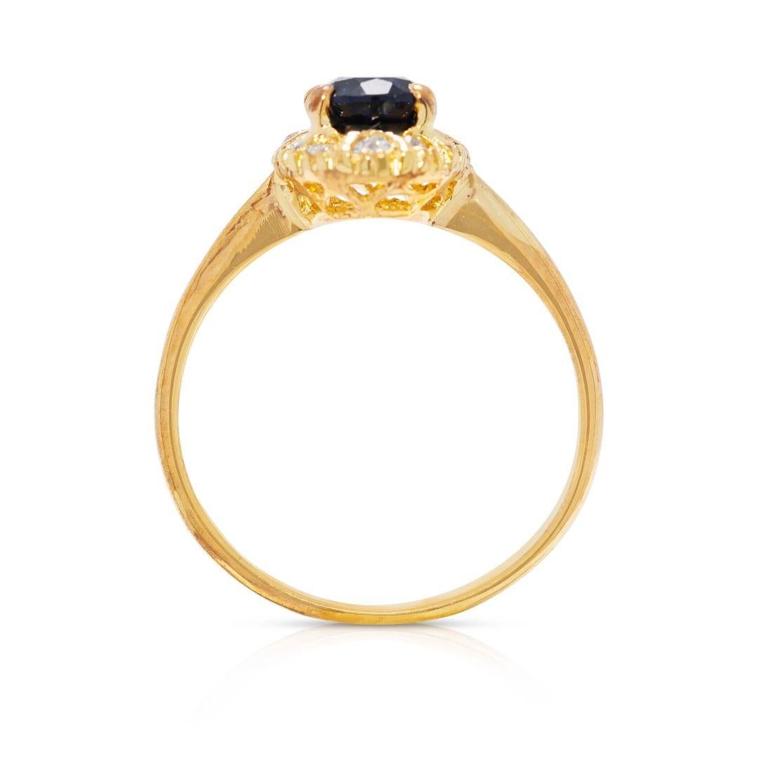 Femenino o masculino Polished 0.26ct Sapphire & Natural Diamond Ring in 18K Yellow Gold en venta