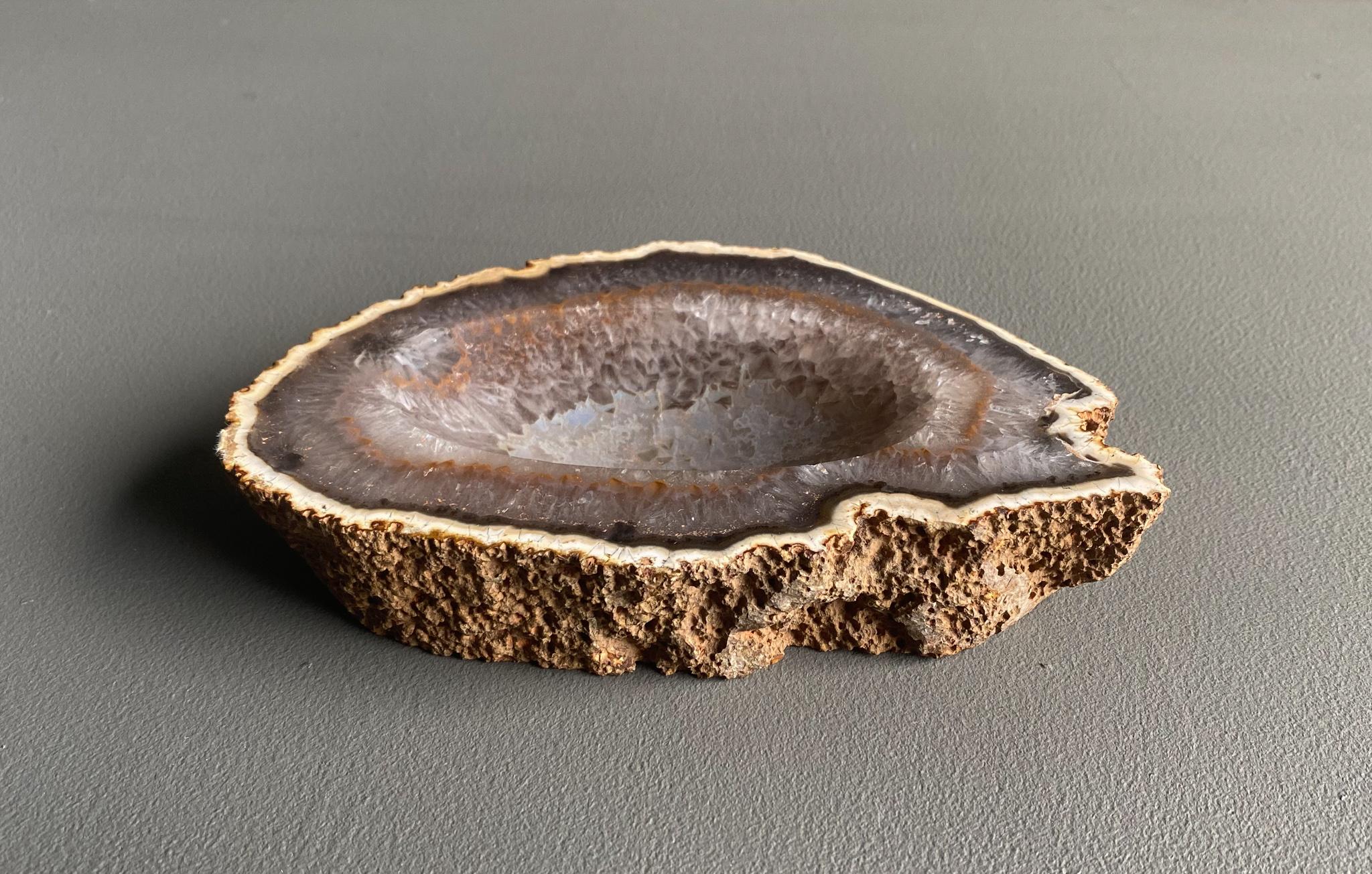 Polished Agate Geode Stone Bowl, circa 1960 For Sale 4