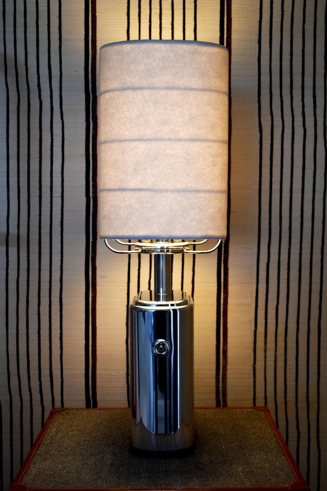 Empire-Lampe aus poliertem Aluminium mit handgefertigtem Filzschirm von Daughter Mfg im Angebot 6