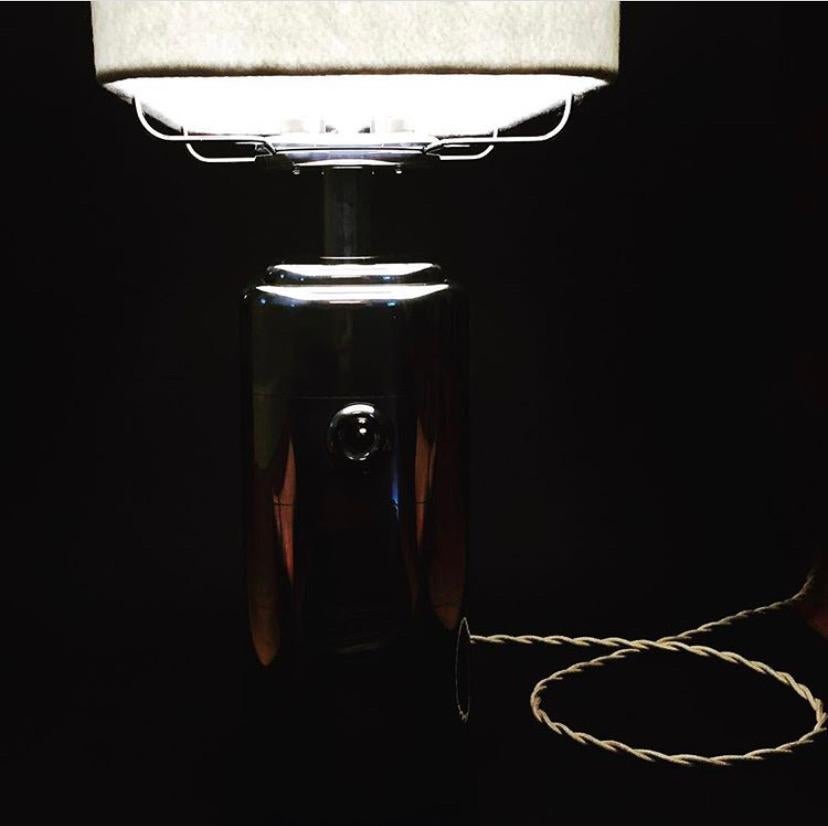 Empire-Lampe aus poliertem Aluminium mit handgefertigtem Filzschirm von Daughter Mfg im Angebot 1