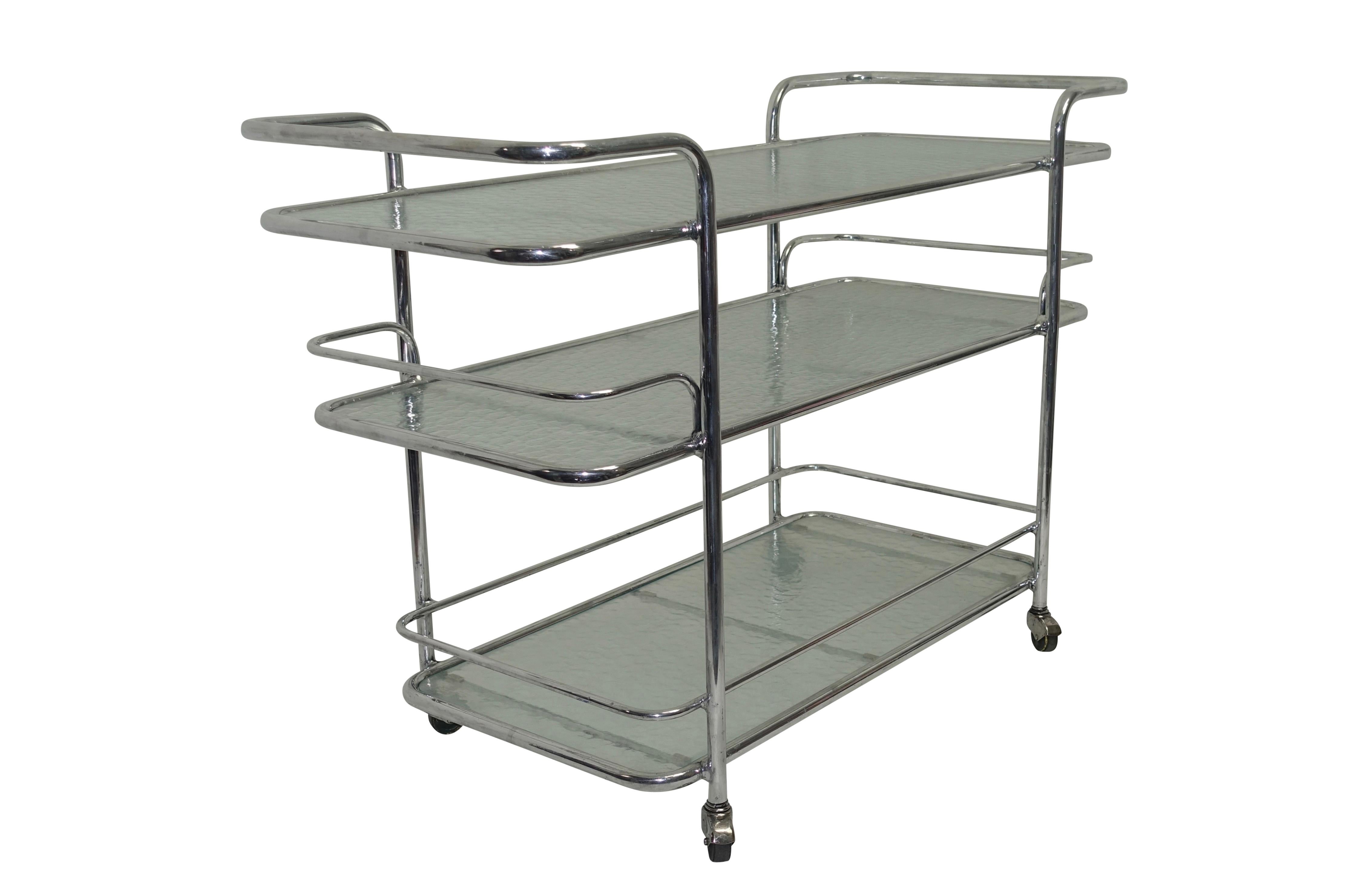 Polished Aluminum Food Service or Bar Cart, American, circa 1950 In Good Condition In San Francisco, CA