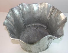 Jardinera Martillada Grande de Aluminio Pulido