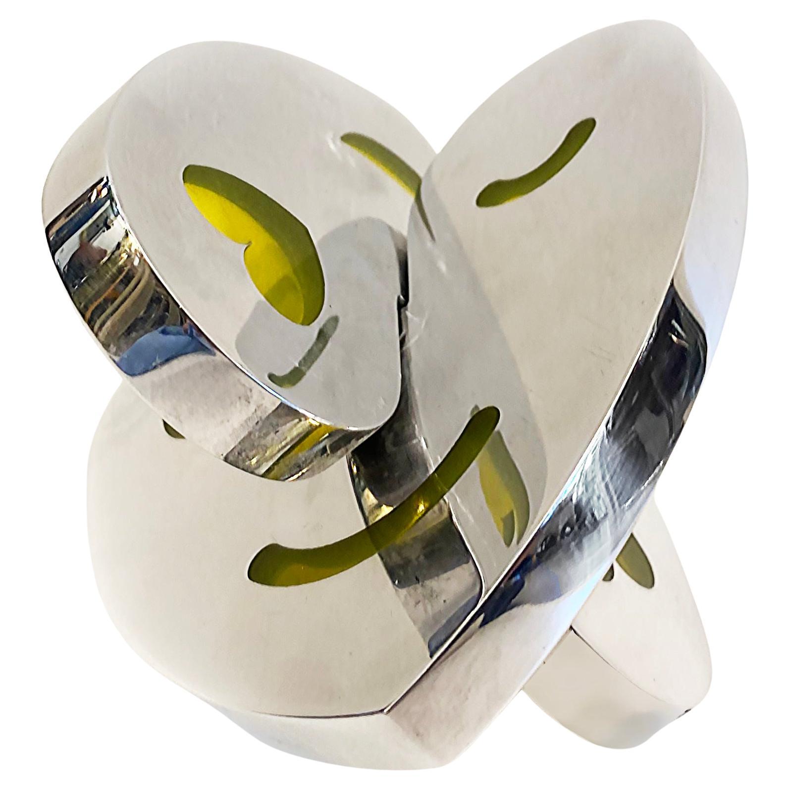 Skulptur aus poliertem Aluminium und Harz mit ineinandergreifenden Herzen von Michael Gitter