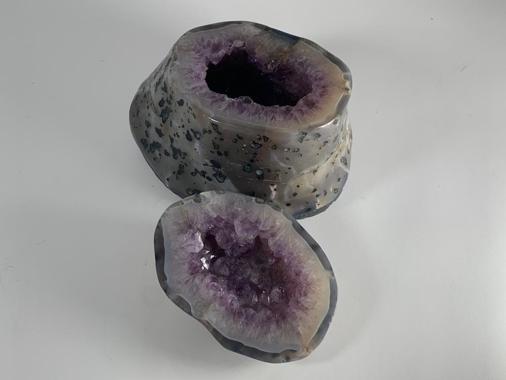 Polished Geode split in two, Amethyst inside and Agate Outside.