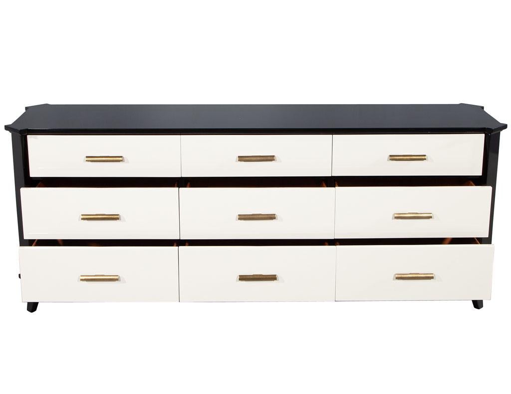 Credenza laccata nera lucida di Baker Furniture Cabinet Facet In condizioni Nuovo in vendita a North York, ON