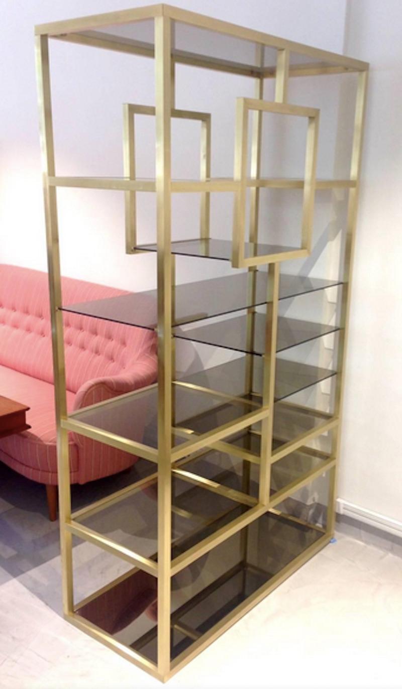 Polished Brass and Glass Shelving Attributed to Romeo Rega In Good Condition In Madrid, ES