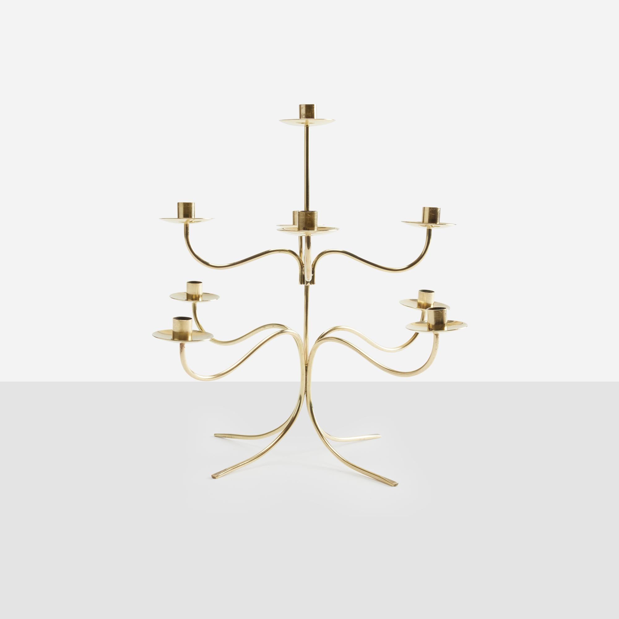 Moderno Candelabro in ottone lucido di Josef Frank per Svenskt Tenn in vendita