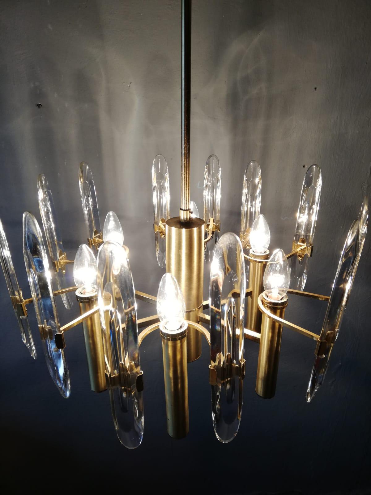 Mid-Century Modern Polished Brass & Crystal 6 Armed Chandelier by Gaetano Sciolari, 1960s, Italy For Sale