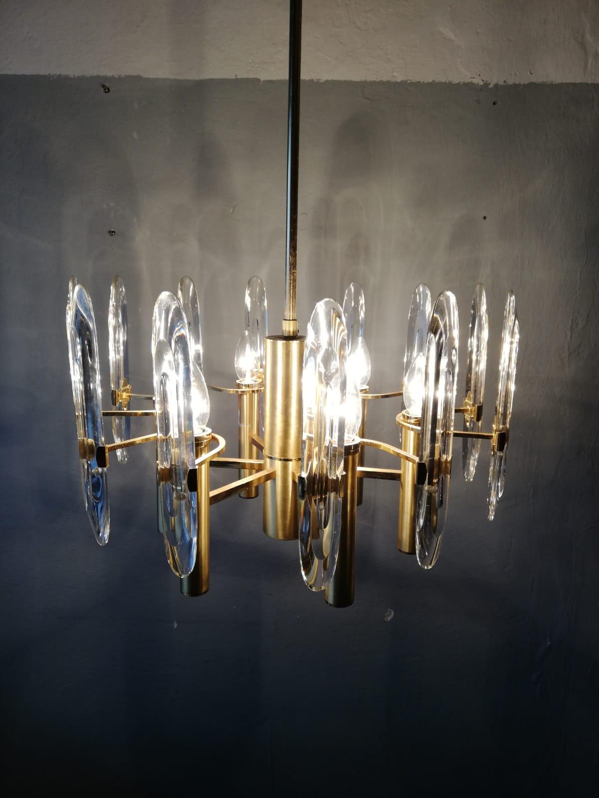 Polished Brass & Crystal 6 Armed Chandelier by Gaetano Sciolari, 1960s, Italy For Sale 1