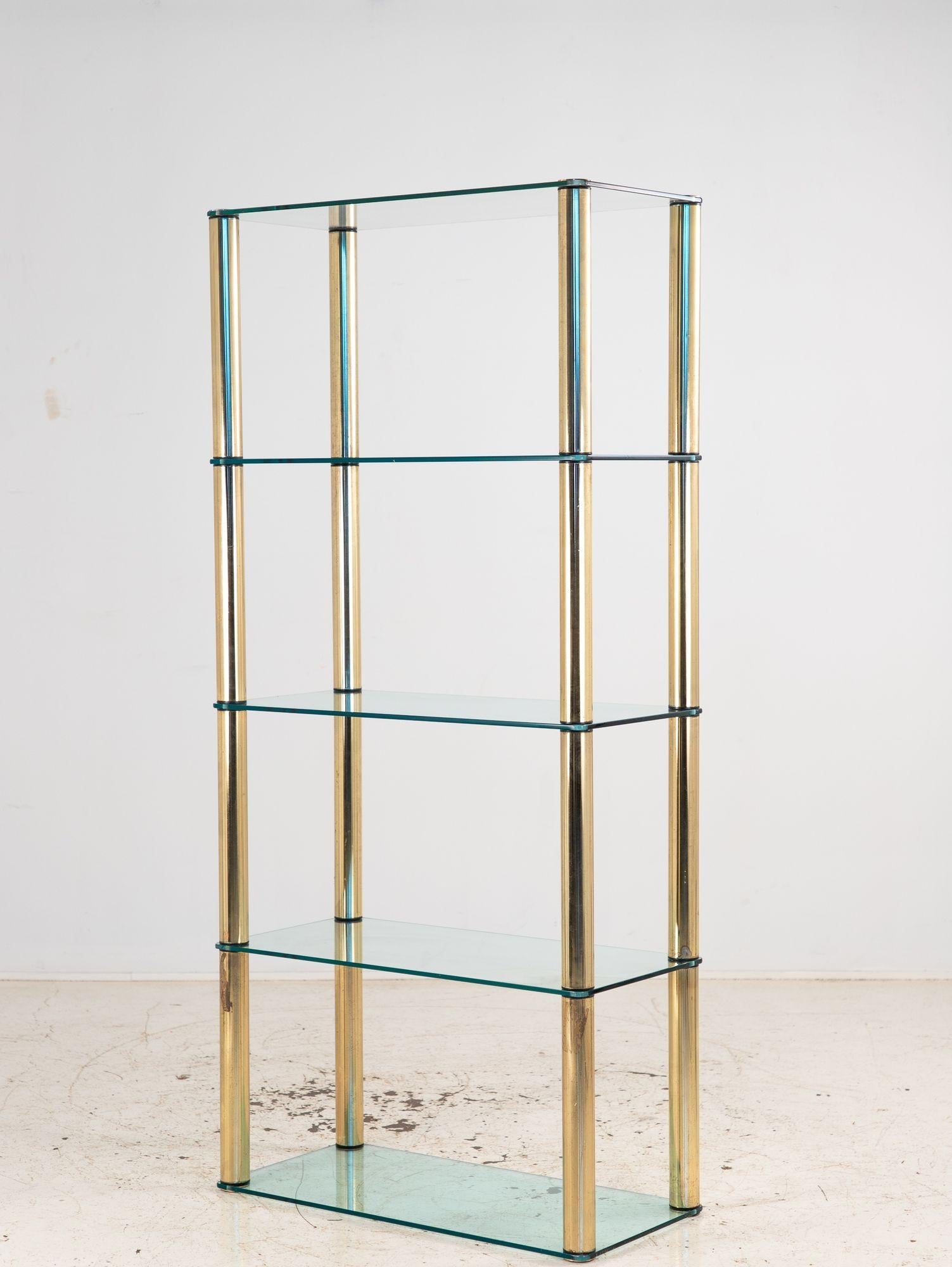 Polished Brass Etagere with Glass Shelves, USA 1970s For Sale 6