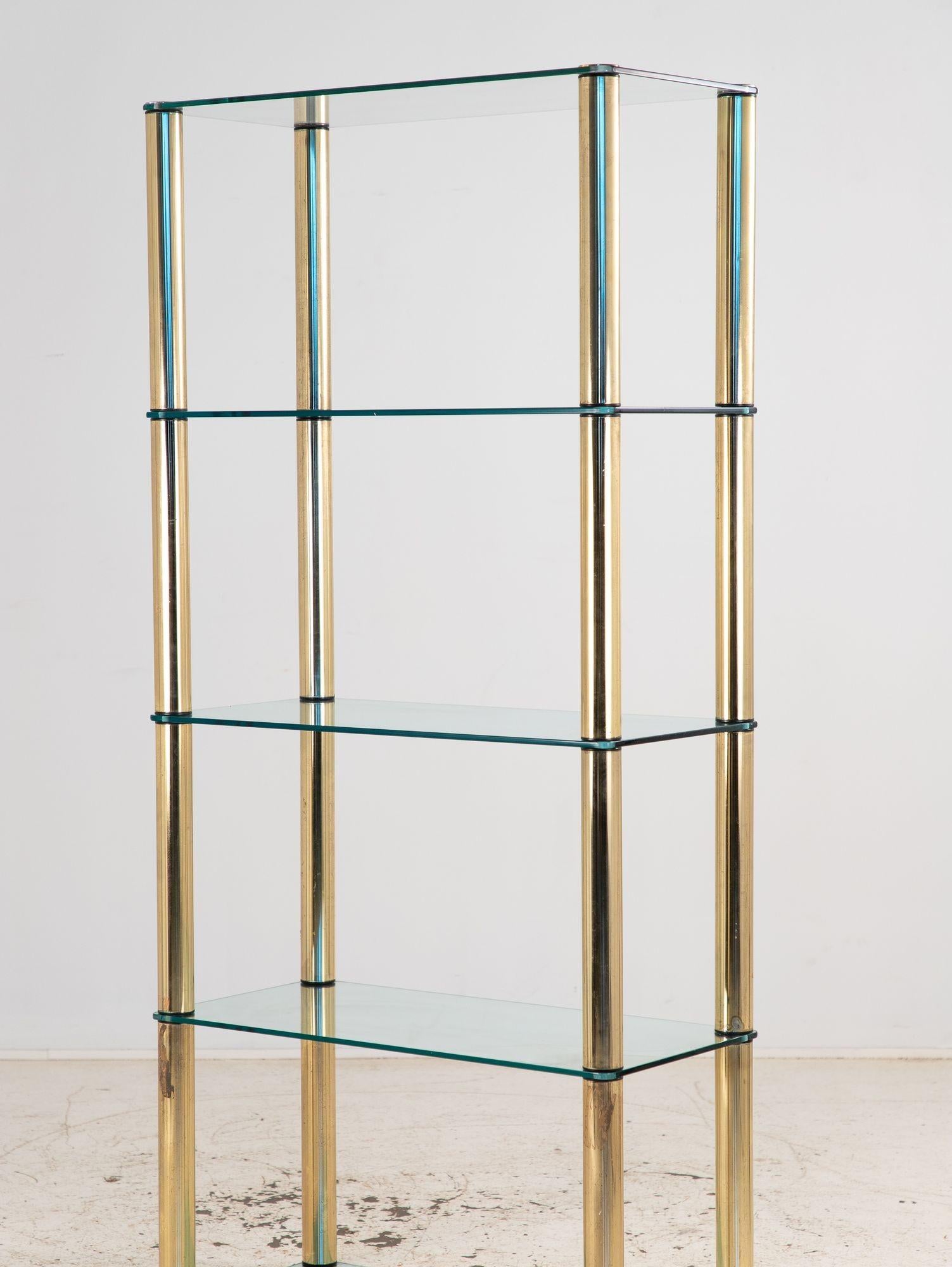 Polished Brass Etagere with Glass Shelves, USA 1970s For Sale 7