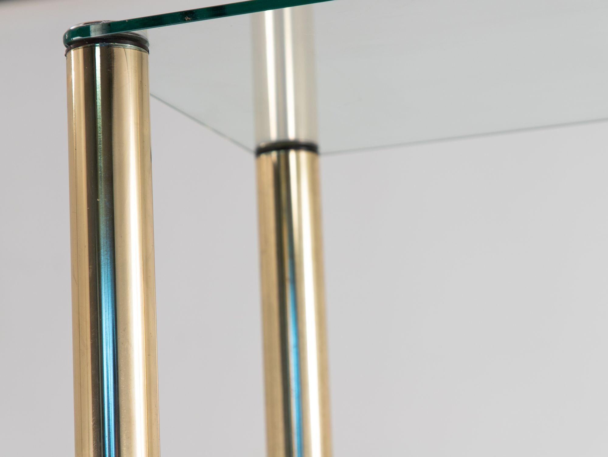 20th Century Polished Brass Etagere with Glass Shelves, USA 1970s For Sale