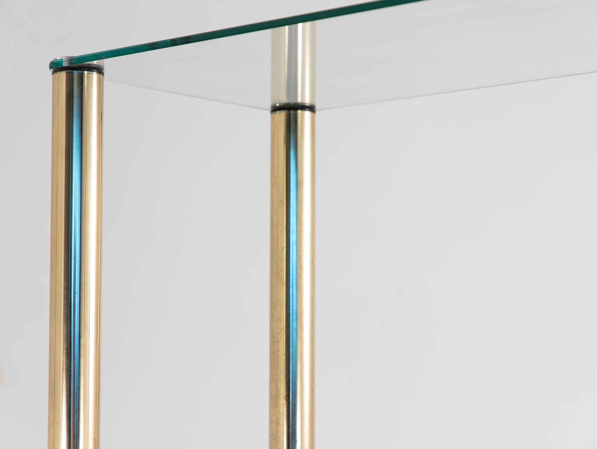 Polished Brass Etagere with Glass Shelves, USA 1970s For Sale 2
