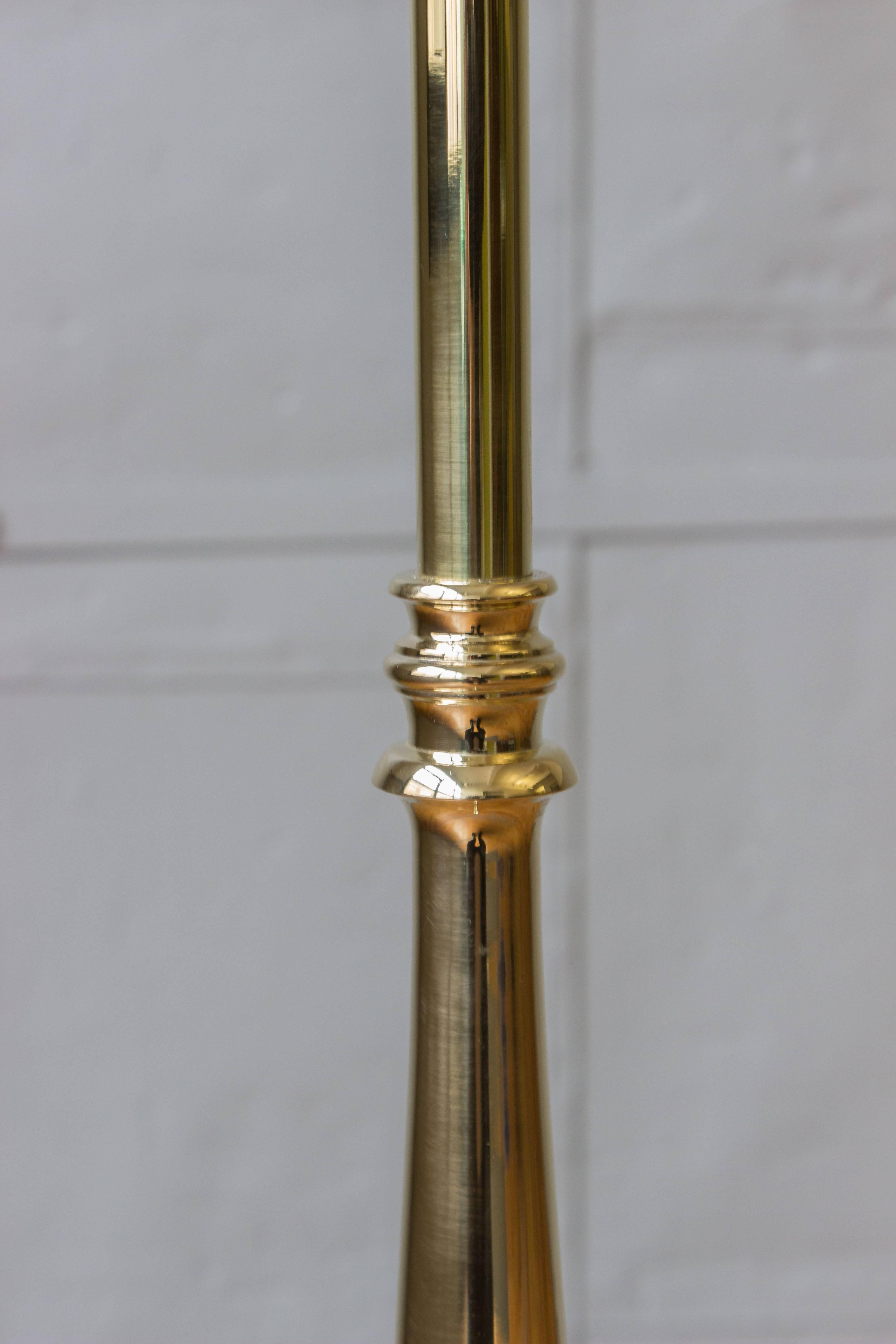 Polished Brass Floor Lamp with Tripod Base In Good Condition In Buchanan, NY